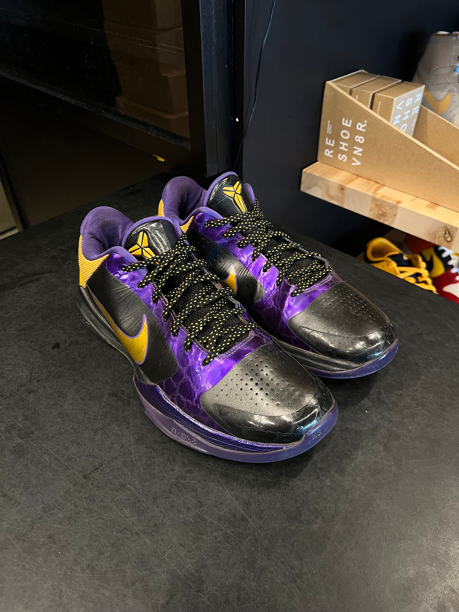 Nike Nike Kobe Lakers Size 11, PREOWNED SoleSeattle