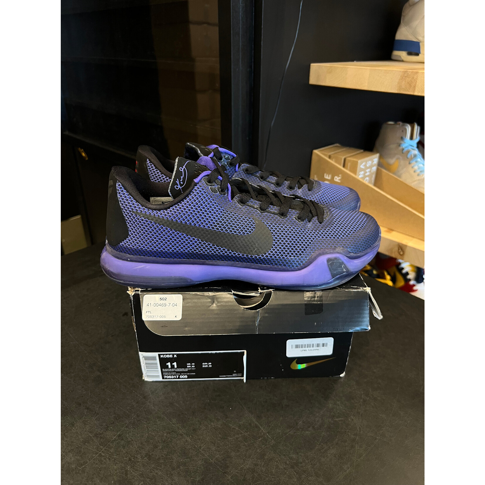 Nike Nike Kobe 10 Blackout Size 11, PREOWNED