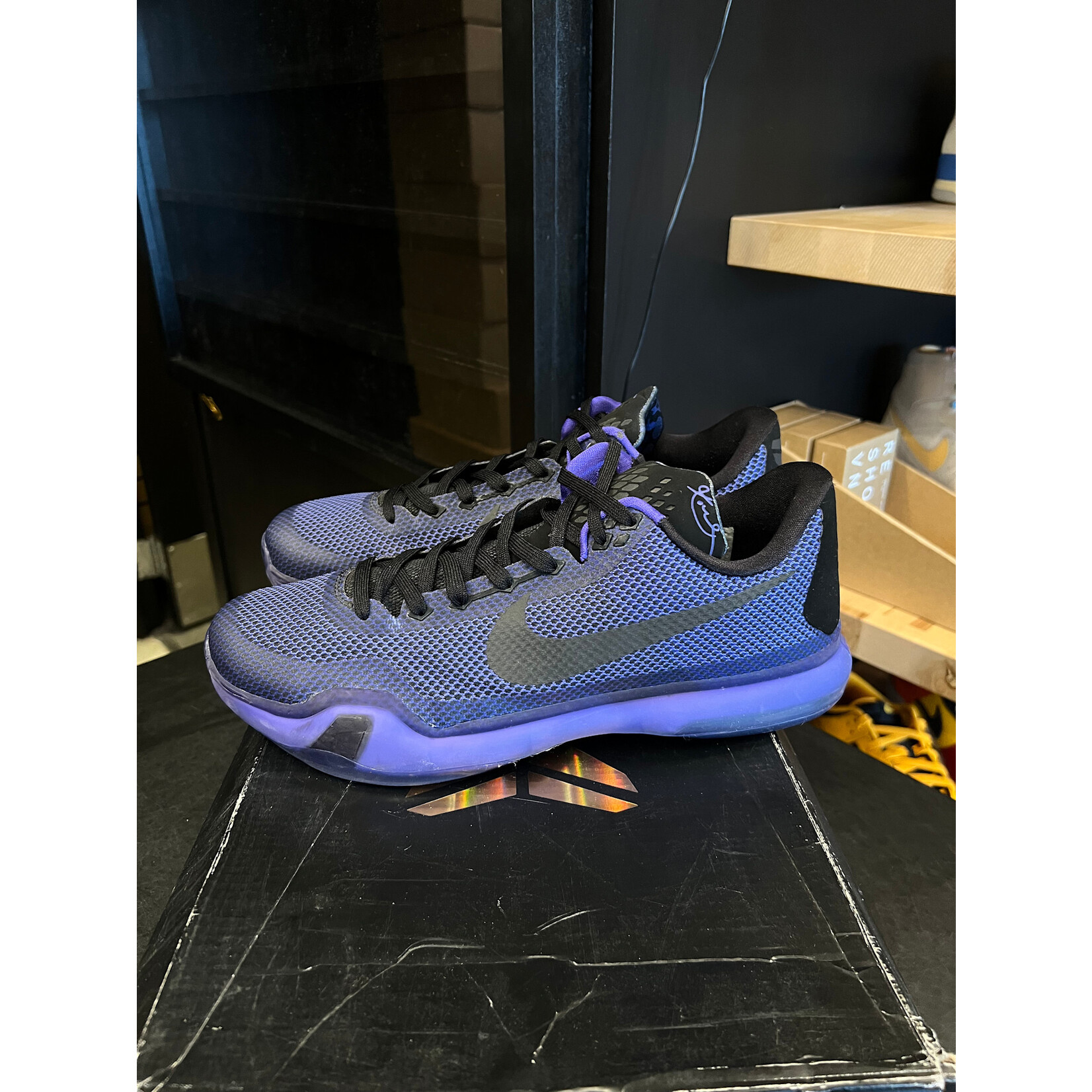 Nike Nike Kobe 10 Blackout Size 11, PREOWNED