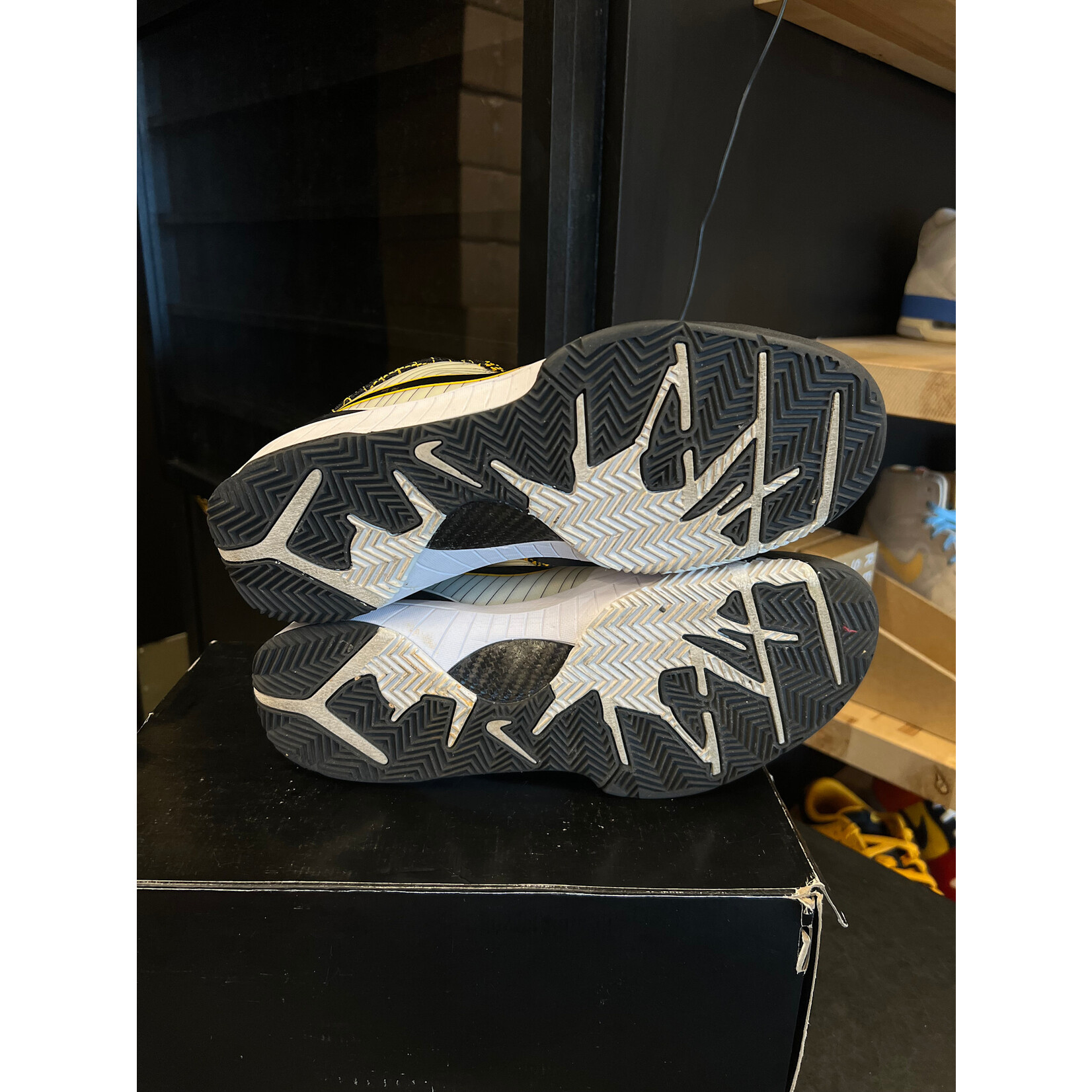 Nike Nike Kobe 4 Protro White Black Del Sol Size 11, PREOWNED