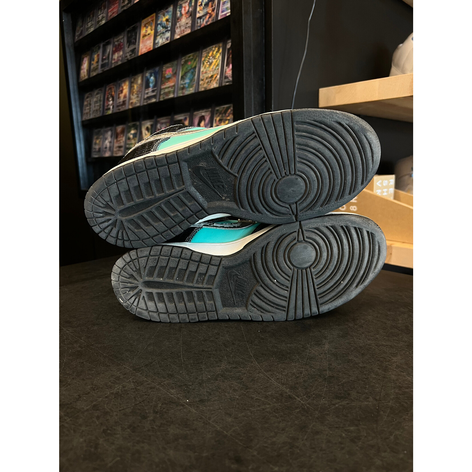 Nike Nike SB Dunk Low Diamond Supply Co. Size 8.5, PREOWNED NO BOX