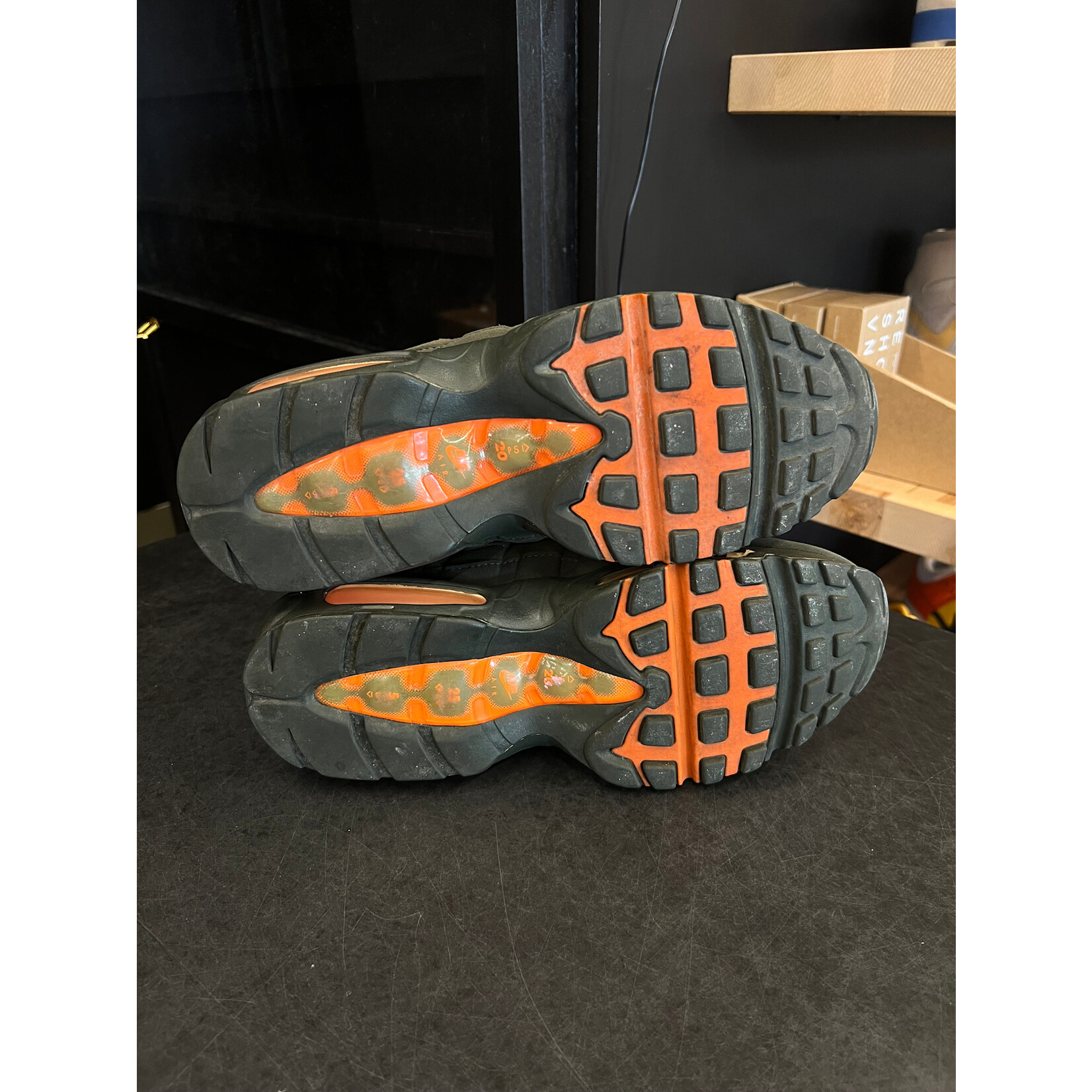 Nike Nike Air Max 95 OG Neutral Olive Total Orange Size 8, PREOWNED