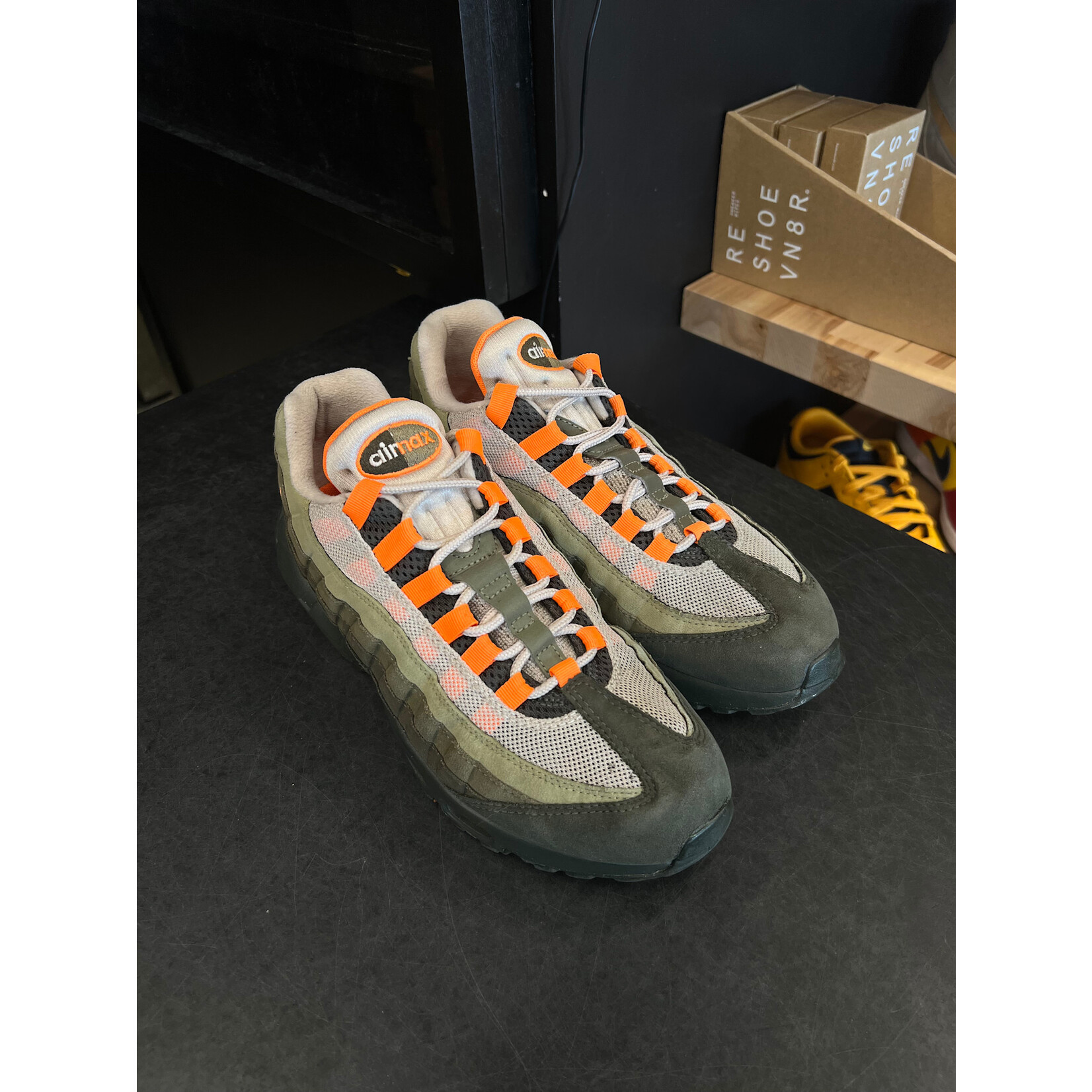 Nike Nike Air Max 95 OG Neutral Olive Total Orange Size 8, PREOWNED