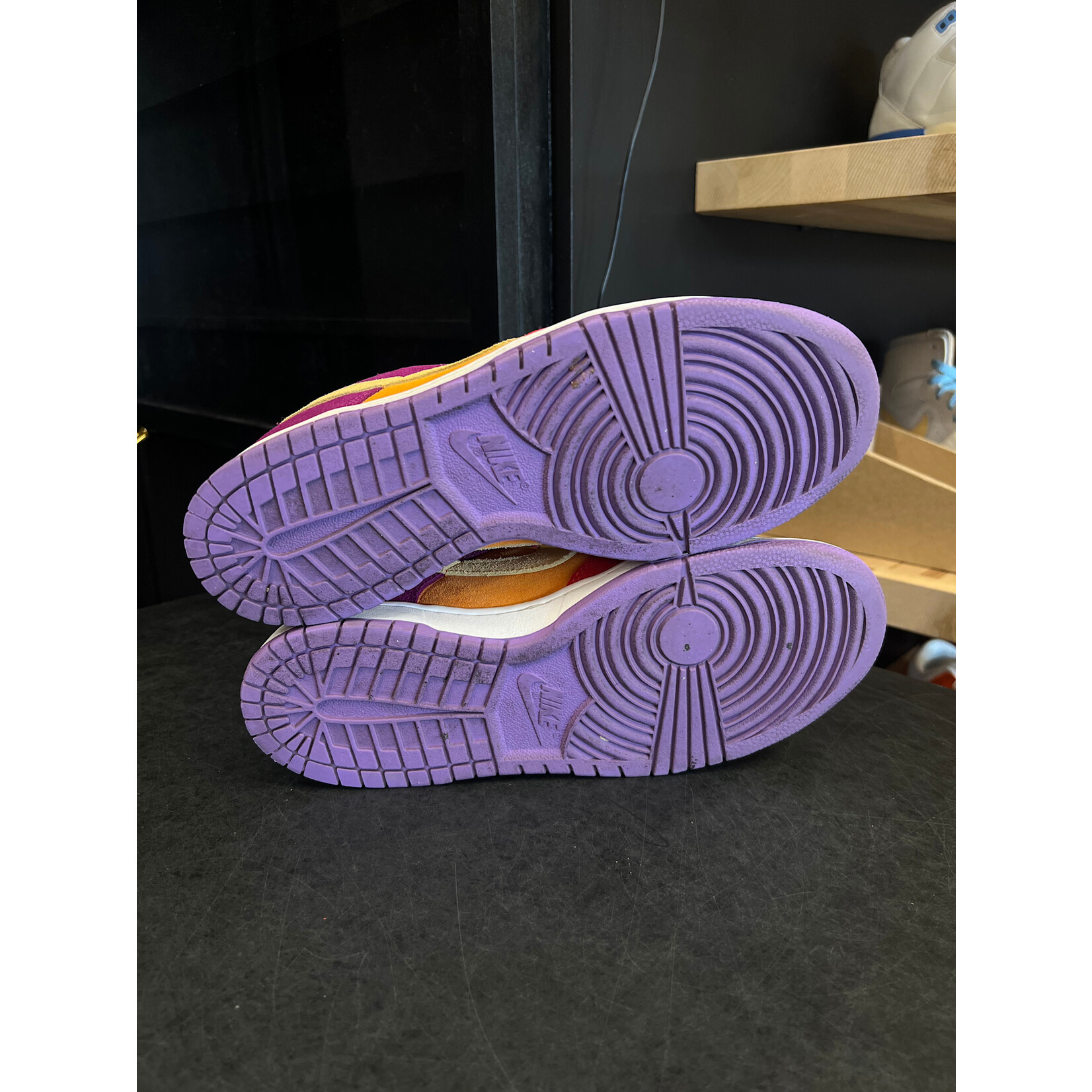 Nike Nike Dunk Low SP Viotech (2019) Size 8, PREOWNED
