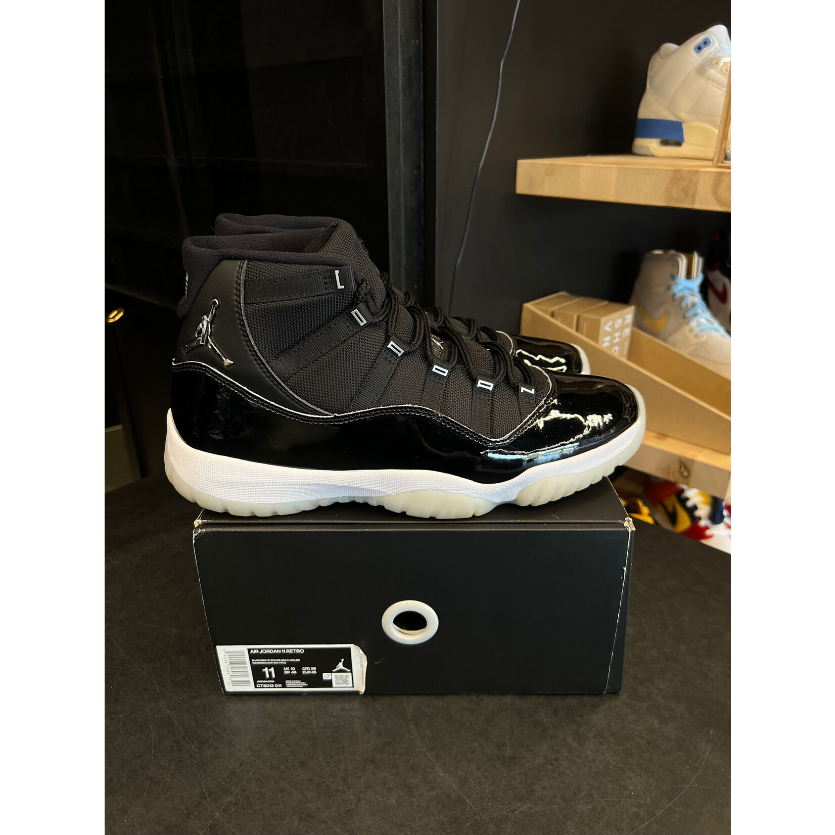 Jordan Jordan 11 Retro Jubilee 25th Anniversary Size 11, PREOWNED