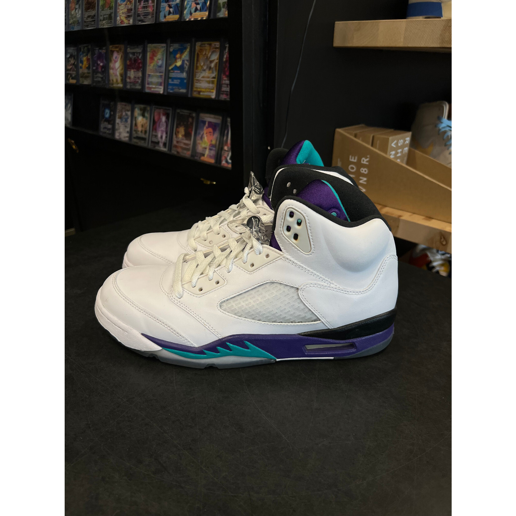 Jordan Jordan 5 Retro Grape (2013) Size 10, PREOWNED
