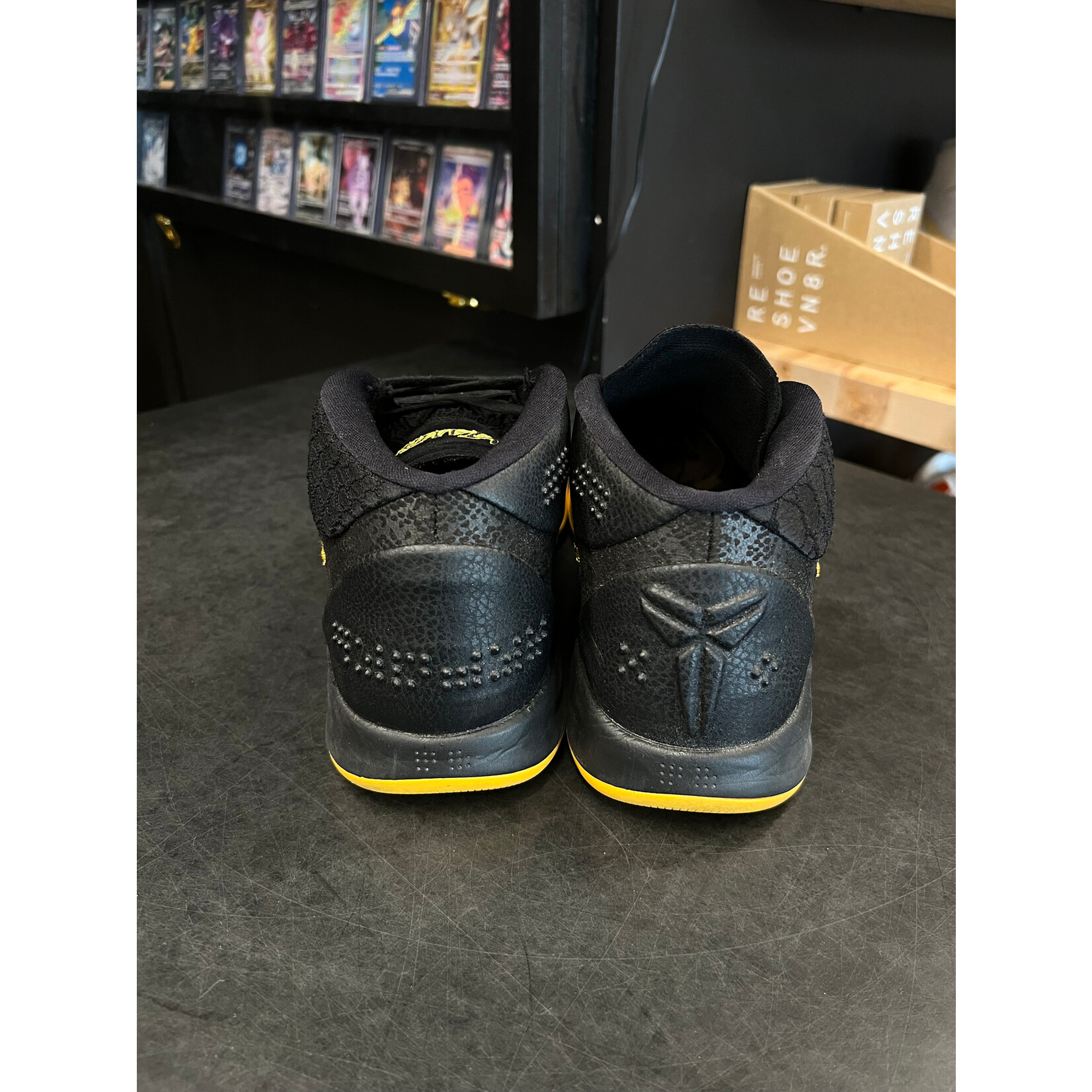 Nike Nike Kobe A.D. Mid Lakers Black Mamba Size 10, PREOWNED