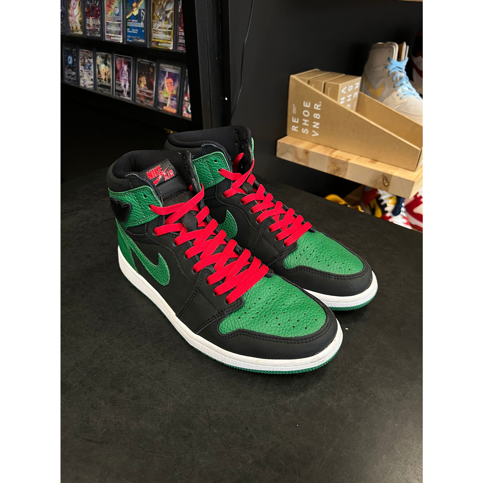 Jordan Jordan 1 Retro High Pine Green Black Size 9.5, PREOWNED