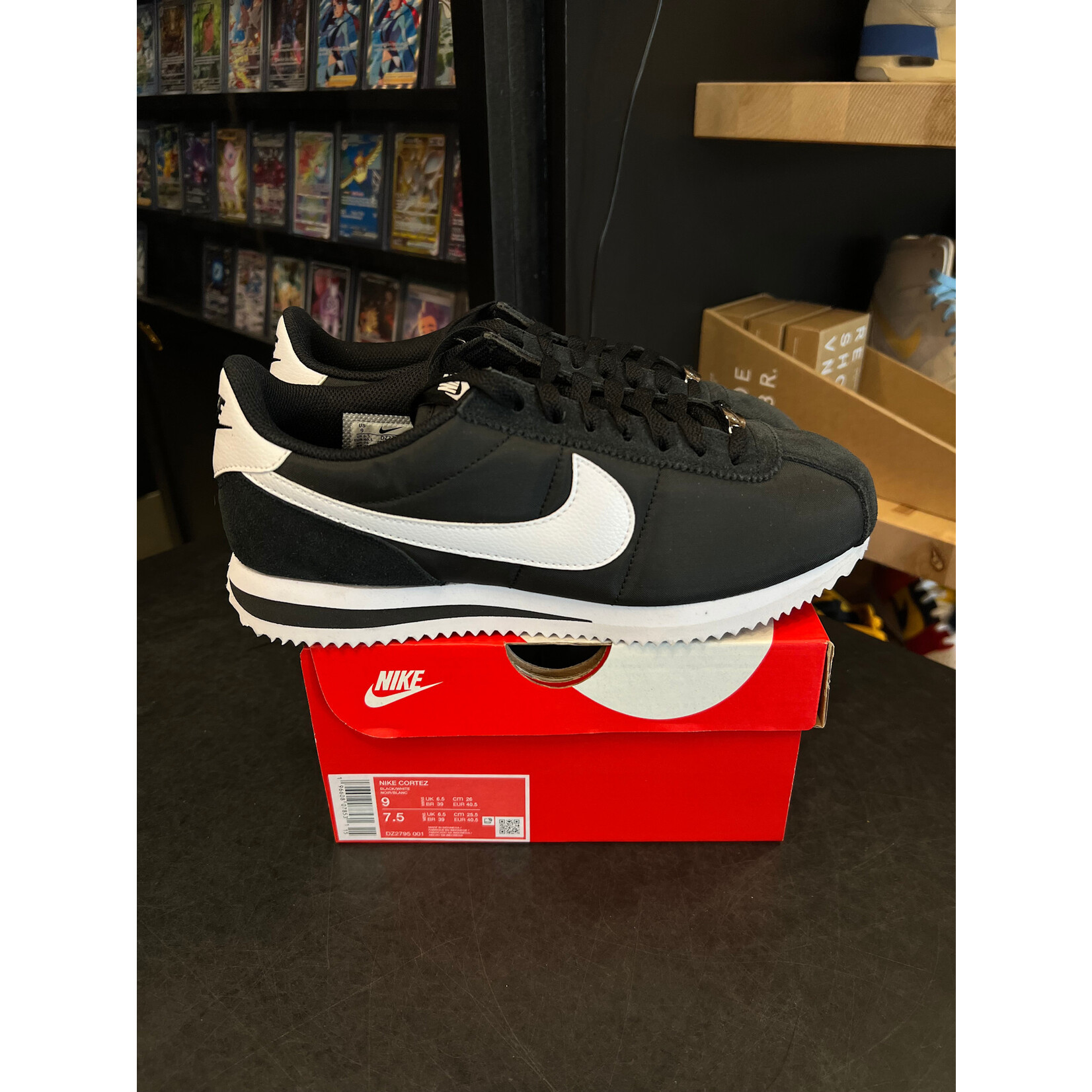 Nike Nike Cortez Nylon Black White (Women's) Size 9W, PREOWNED PADS
