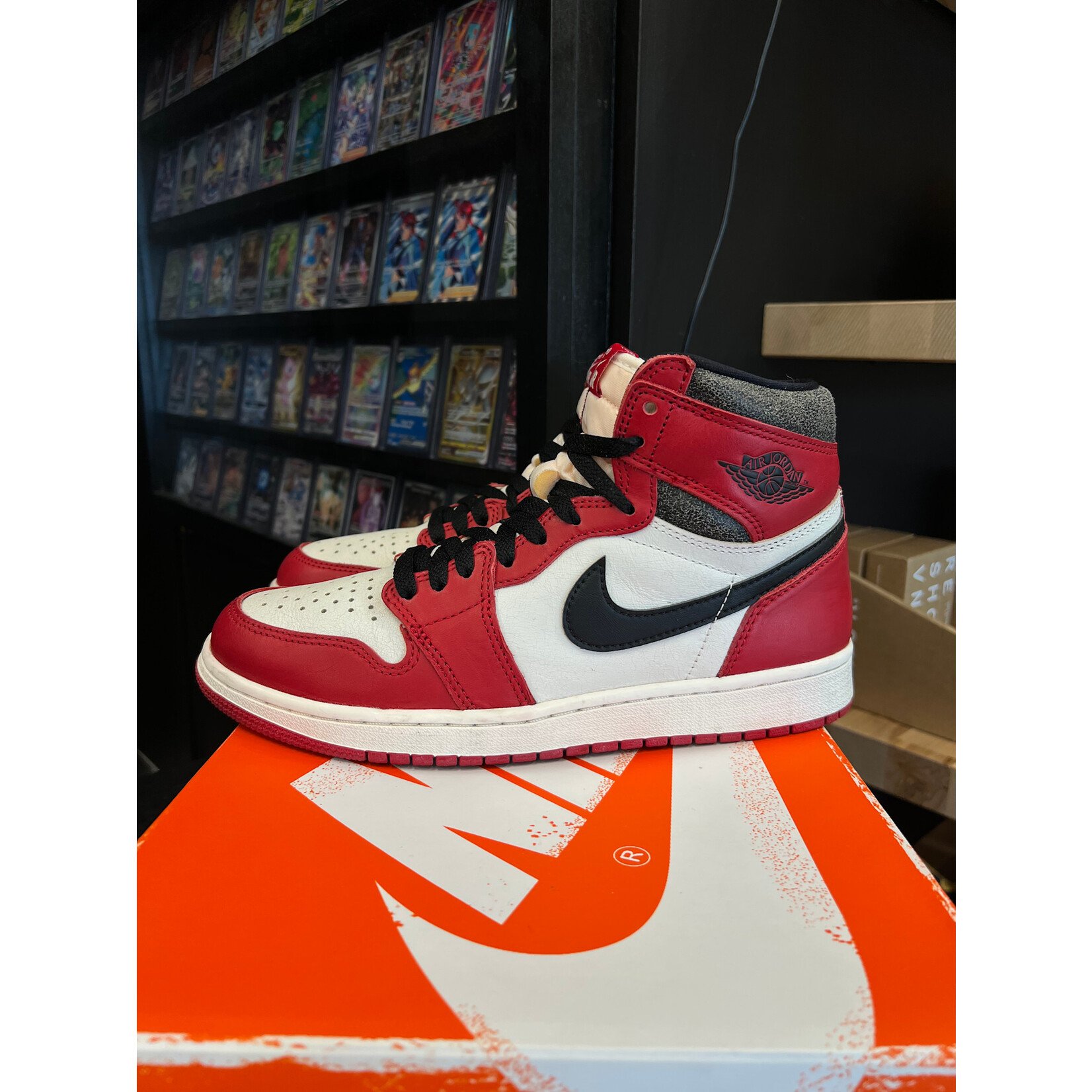 Jordan Jordan 1 Retro High OG Chicago Lost and Found Size 8.5, PREOWNED