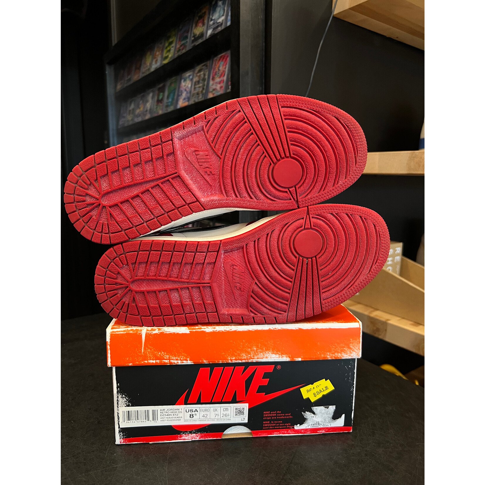 Jordan Jordan 1 Retro High OG Chicago Lost and Found Size 8.5, PREOWNED