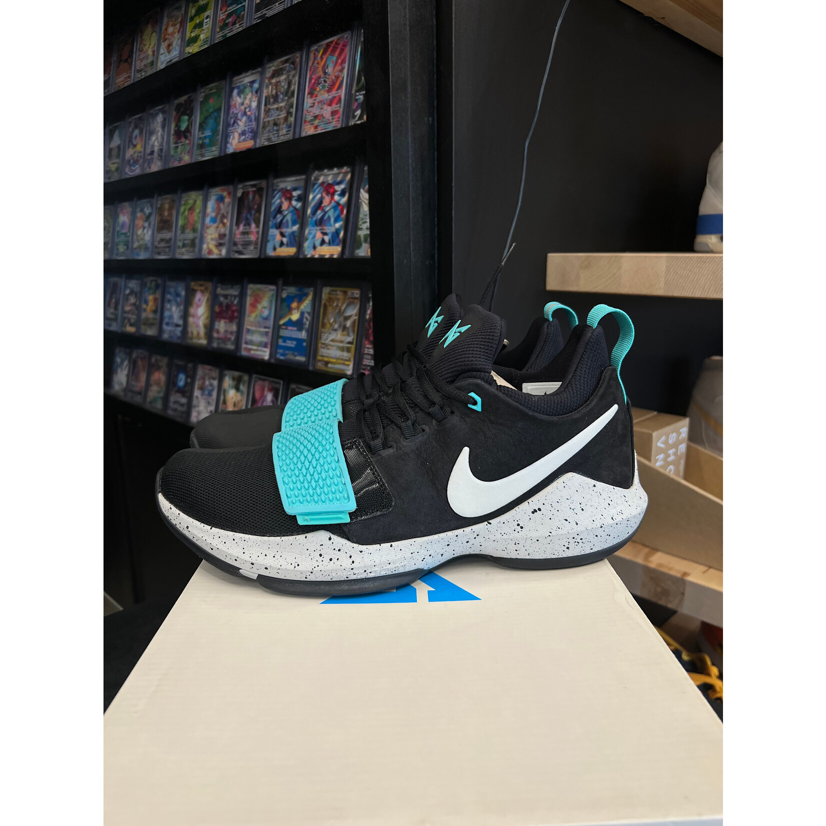 Nike Nike PG 1 Black Aqua Size 10, PREOWNED