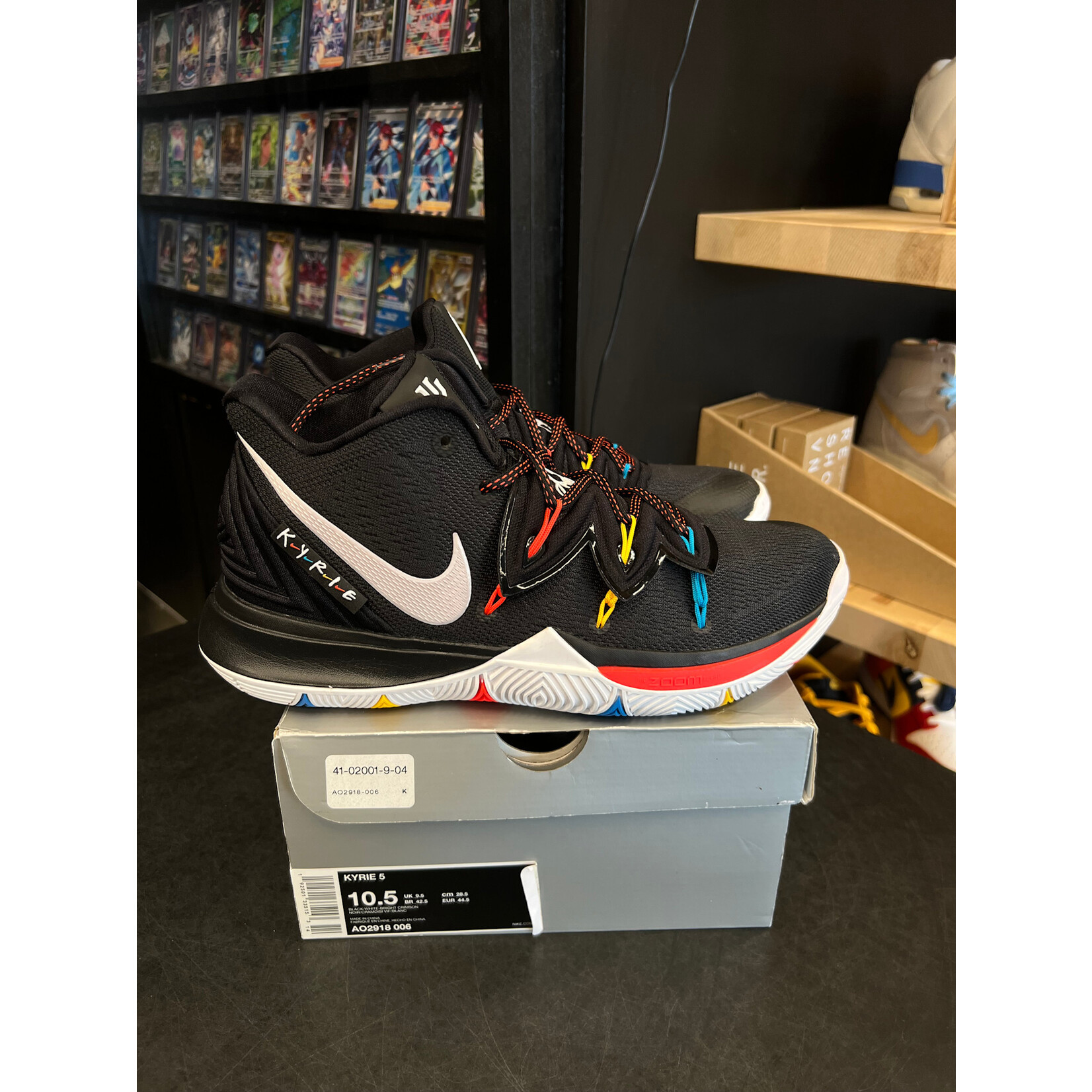 Nike Nike Kyrie 5 Friends Size 10.5, PREOWNED