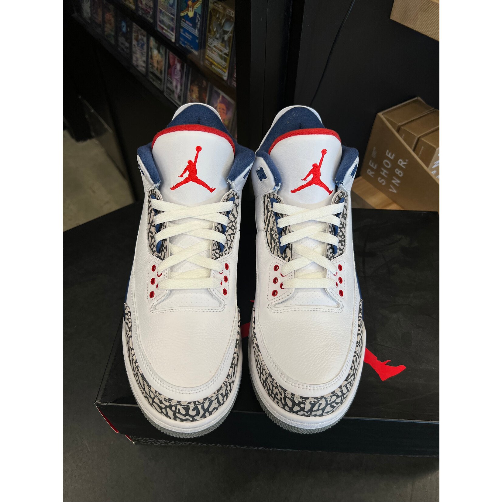 Jordan Jordan 3 Retro True Blue (2016) Size 10.5, PREOWNED