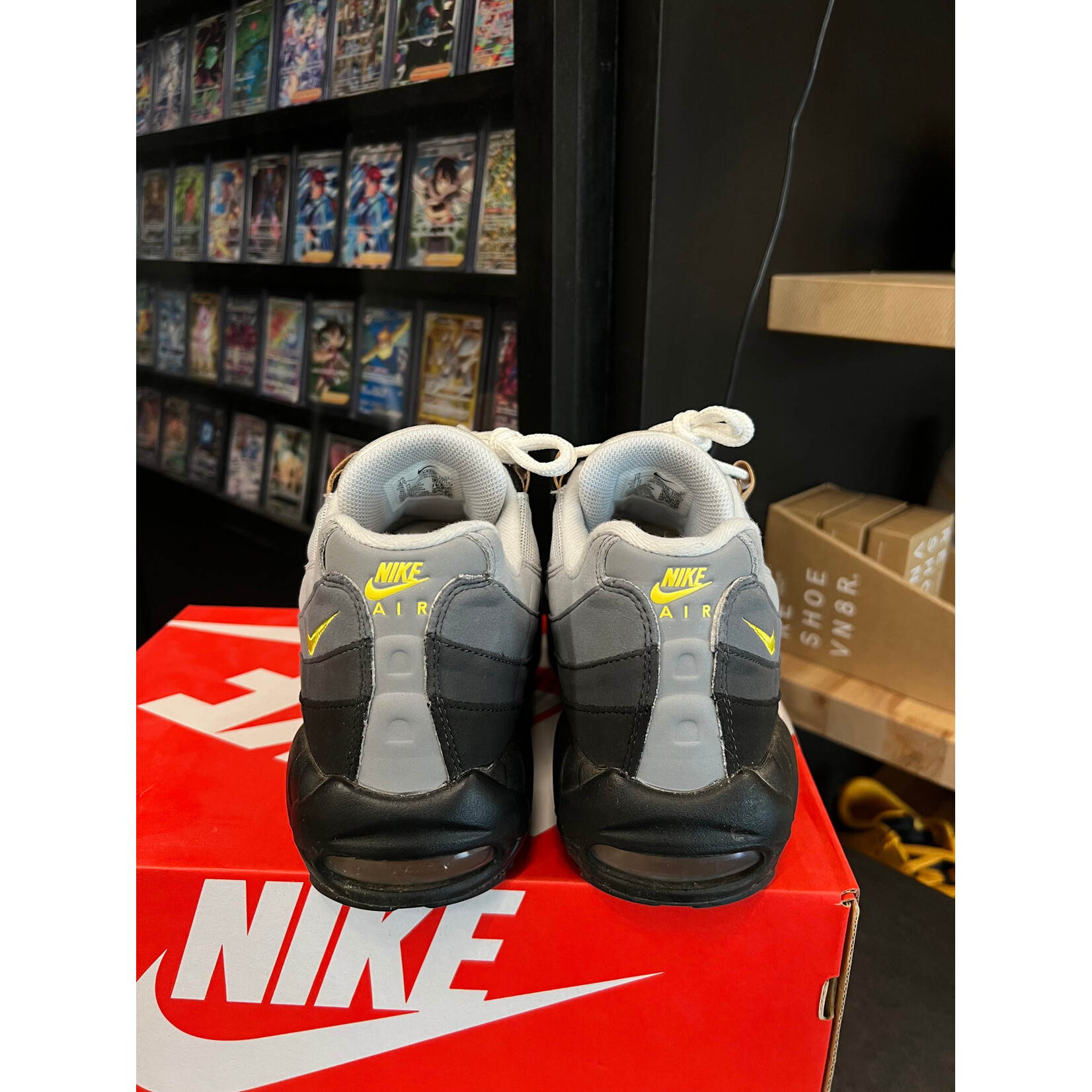 Nike Nike Air Max 95 Icons Yellow Strike Size 10, PREOWNED