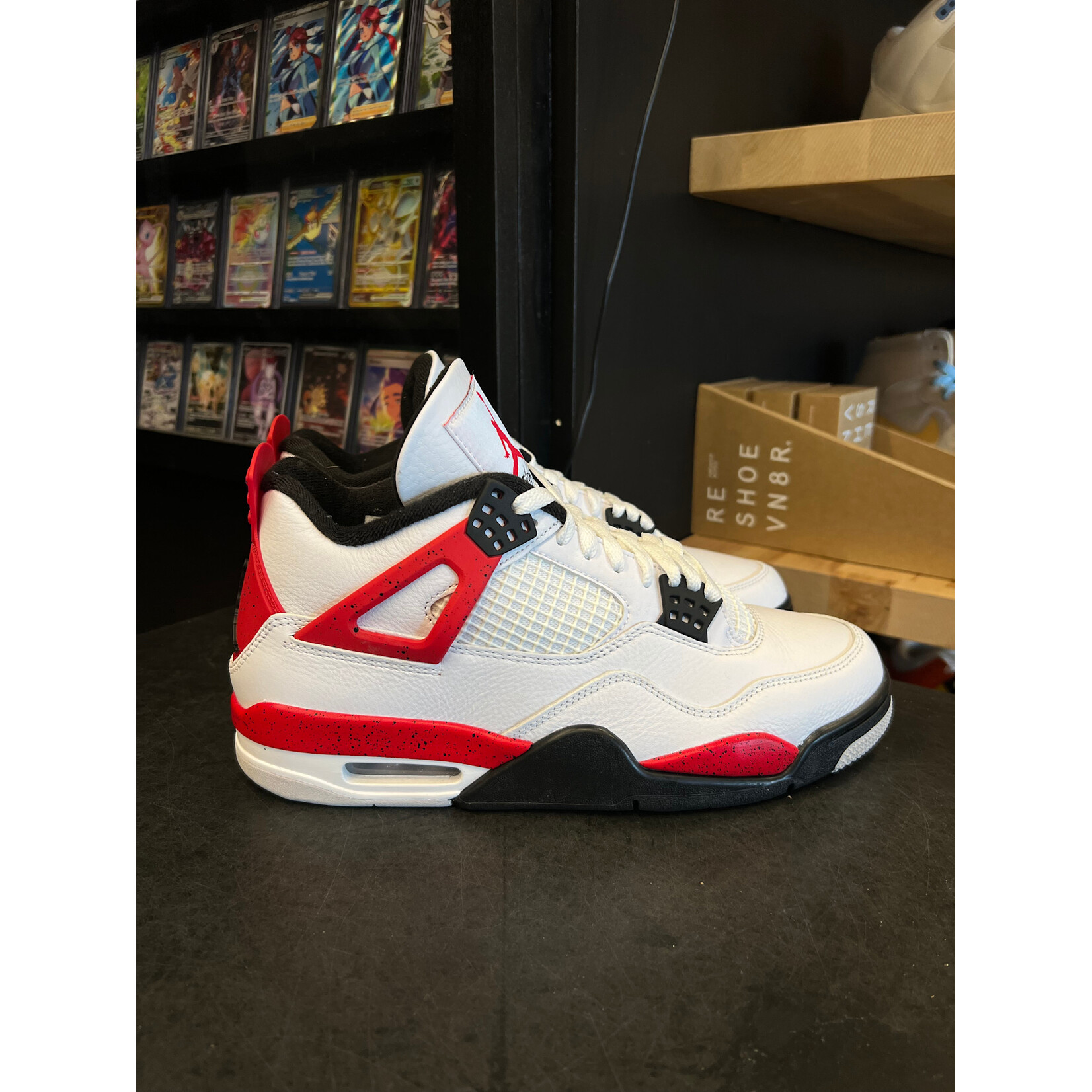 Jordan Jordan 4 Retro Red Cement Size 9, PREOWNED