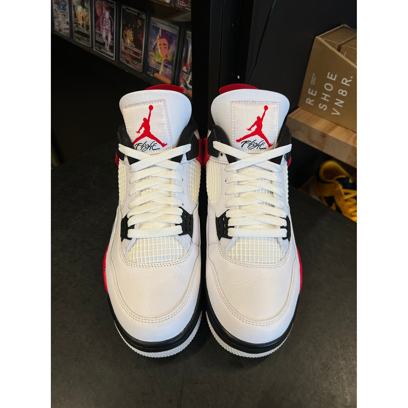 Jordan Jordan 4 Retro Red Cement Size 9, PREOWNED