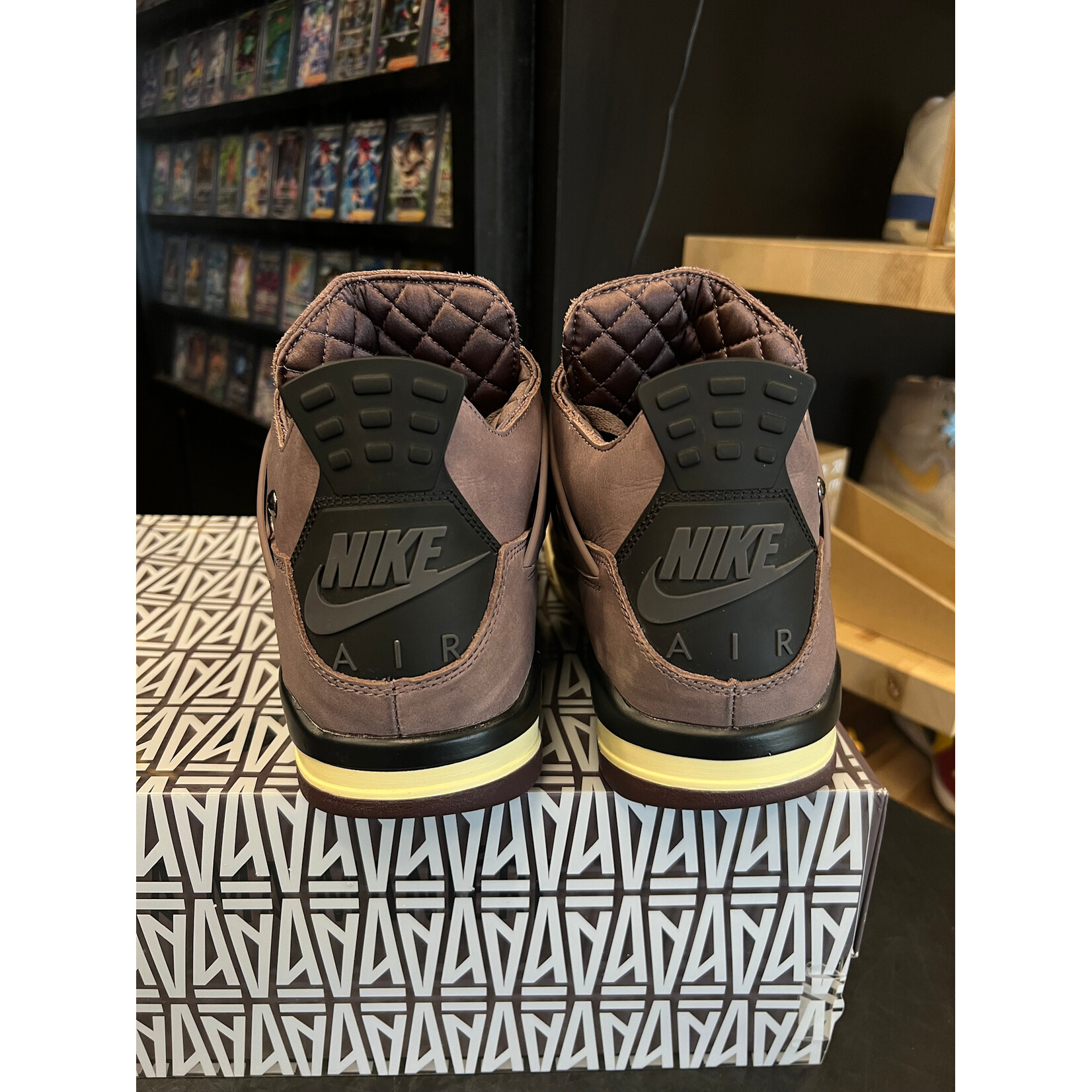 Jordan Jordan 4 Retro SP A Ma Maniére Violet Ore Size 11.5, PREOWNED
