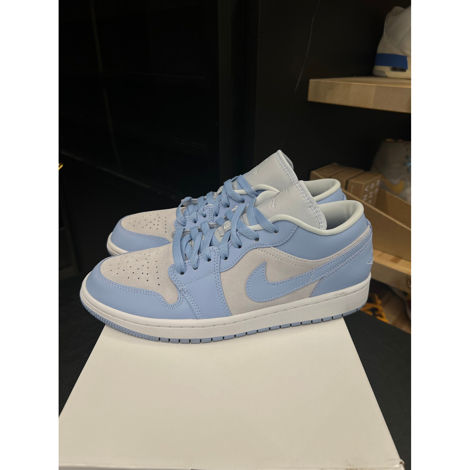 Jordan Jordan 1 Low Football Grey Aluminum (Women's) Size 11W, PREOWNED