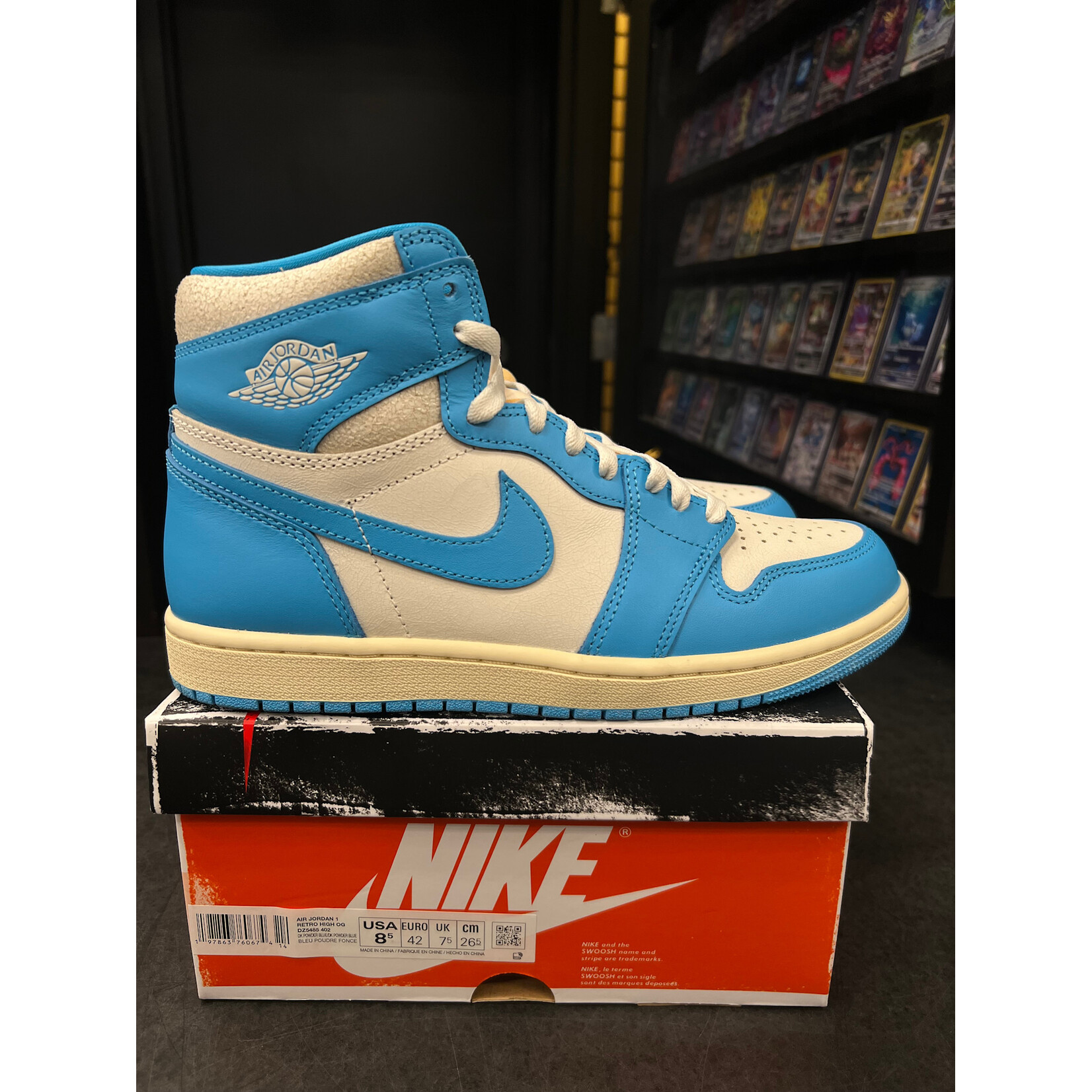 Jordan Jordan 1 Retro High OG UNC Reimagined Size 8.5, PREOWNED