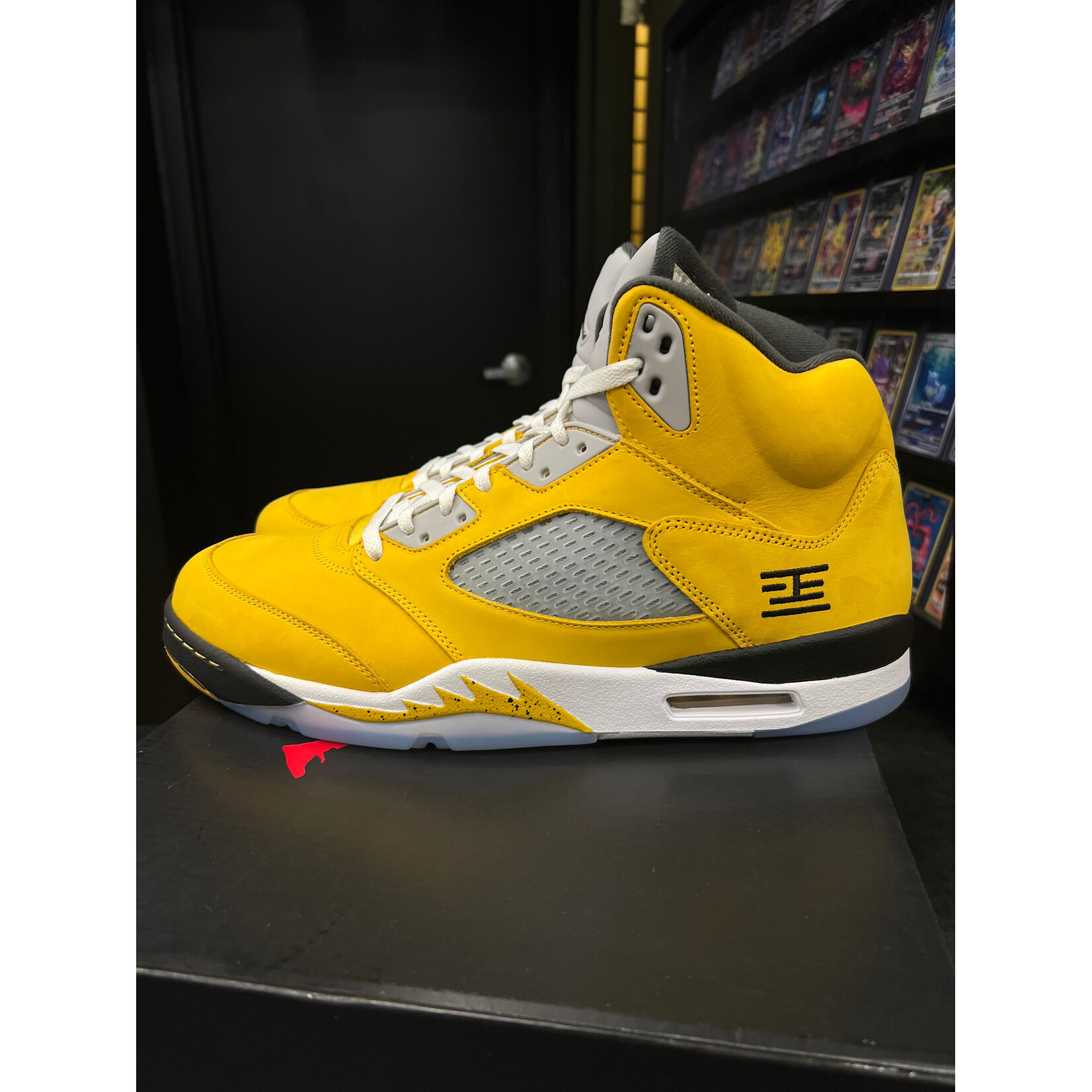 Jordan Jordan 5 Retro Tokyo T23 (2025) Size 15, PREOWNED TRIED ON