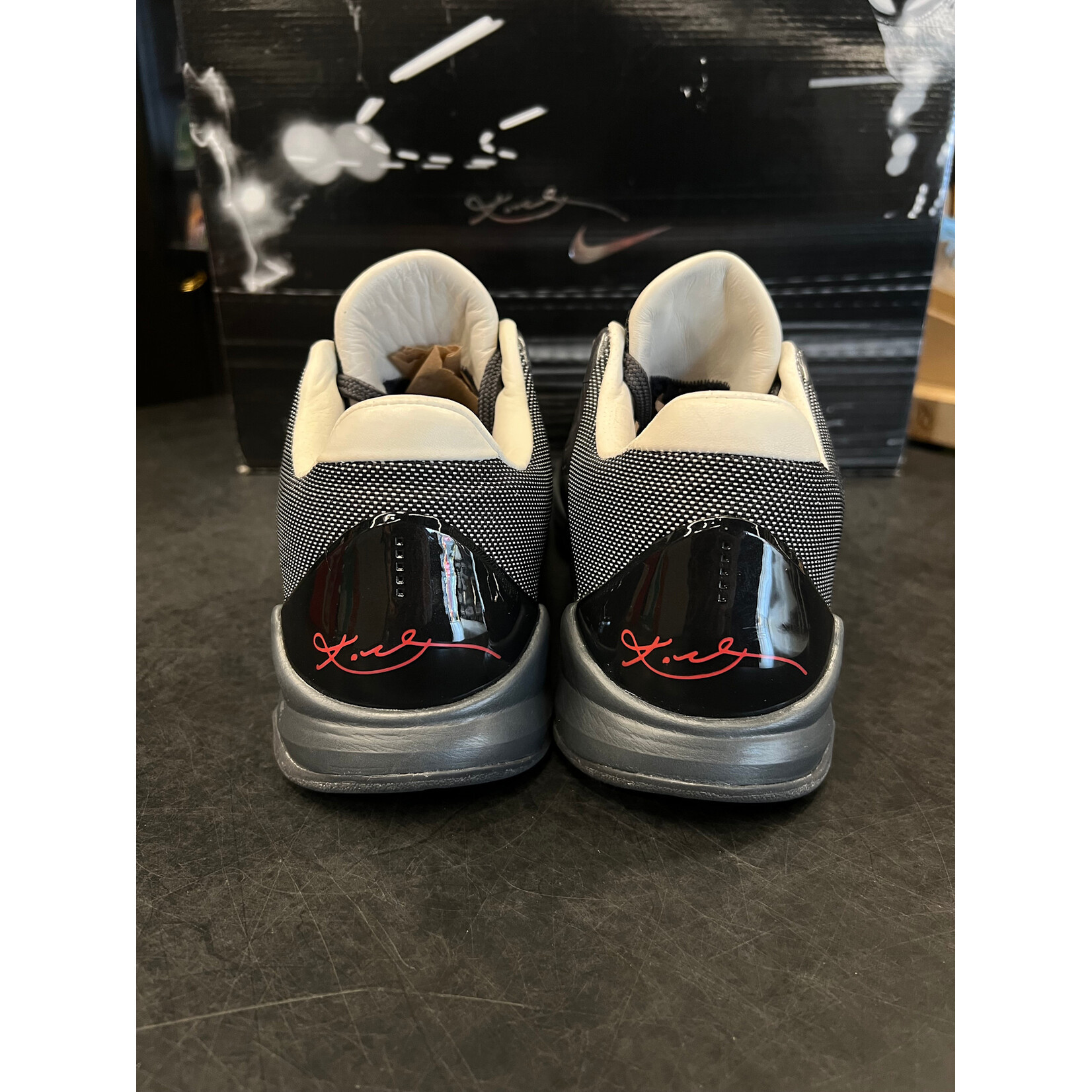 Nike Nike Kobe 5 Aston Martin Pack Size 10, PREOWNED
