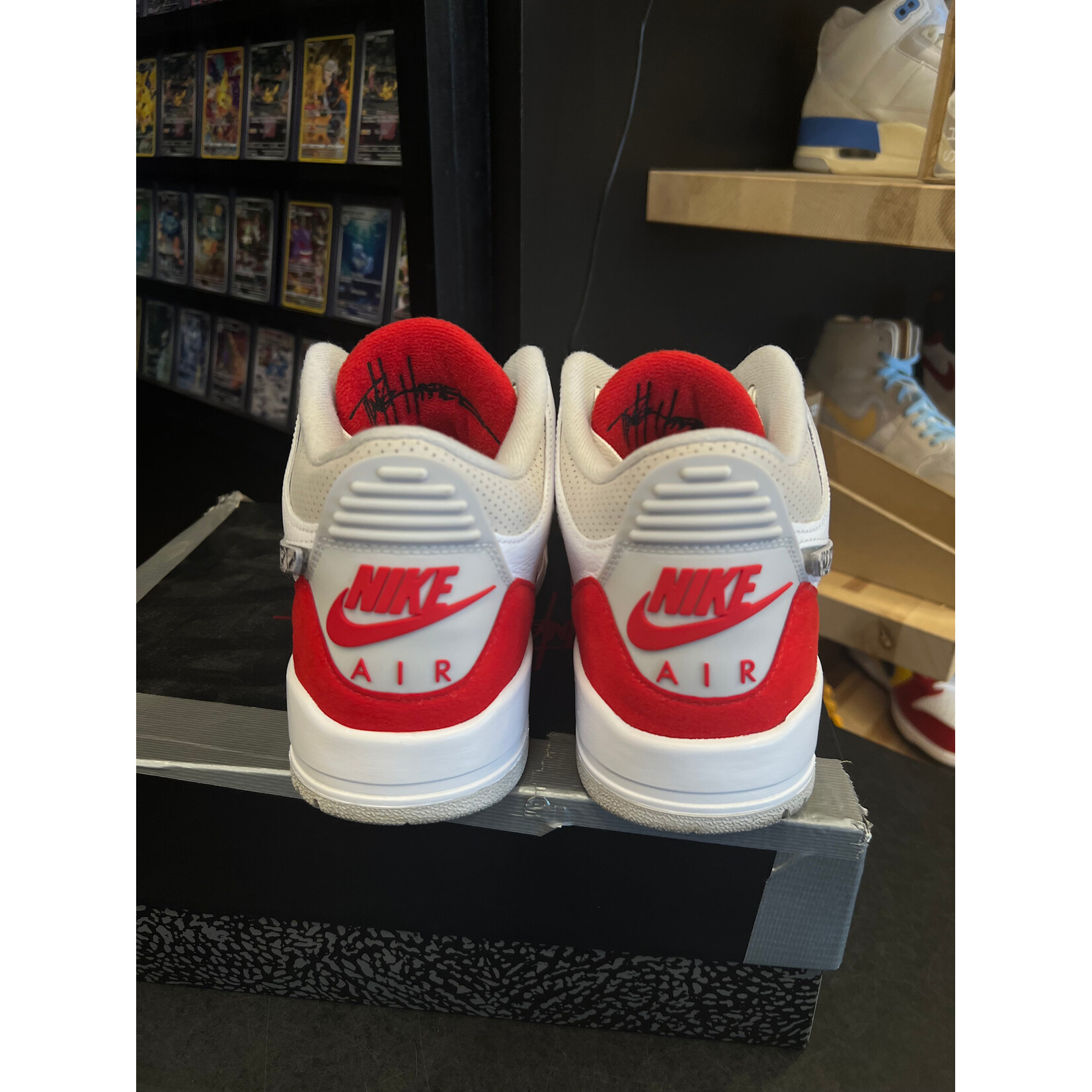 Jordan Jordan 3 Retro Tinker White University Red Size 8, PREOWNED