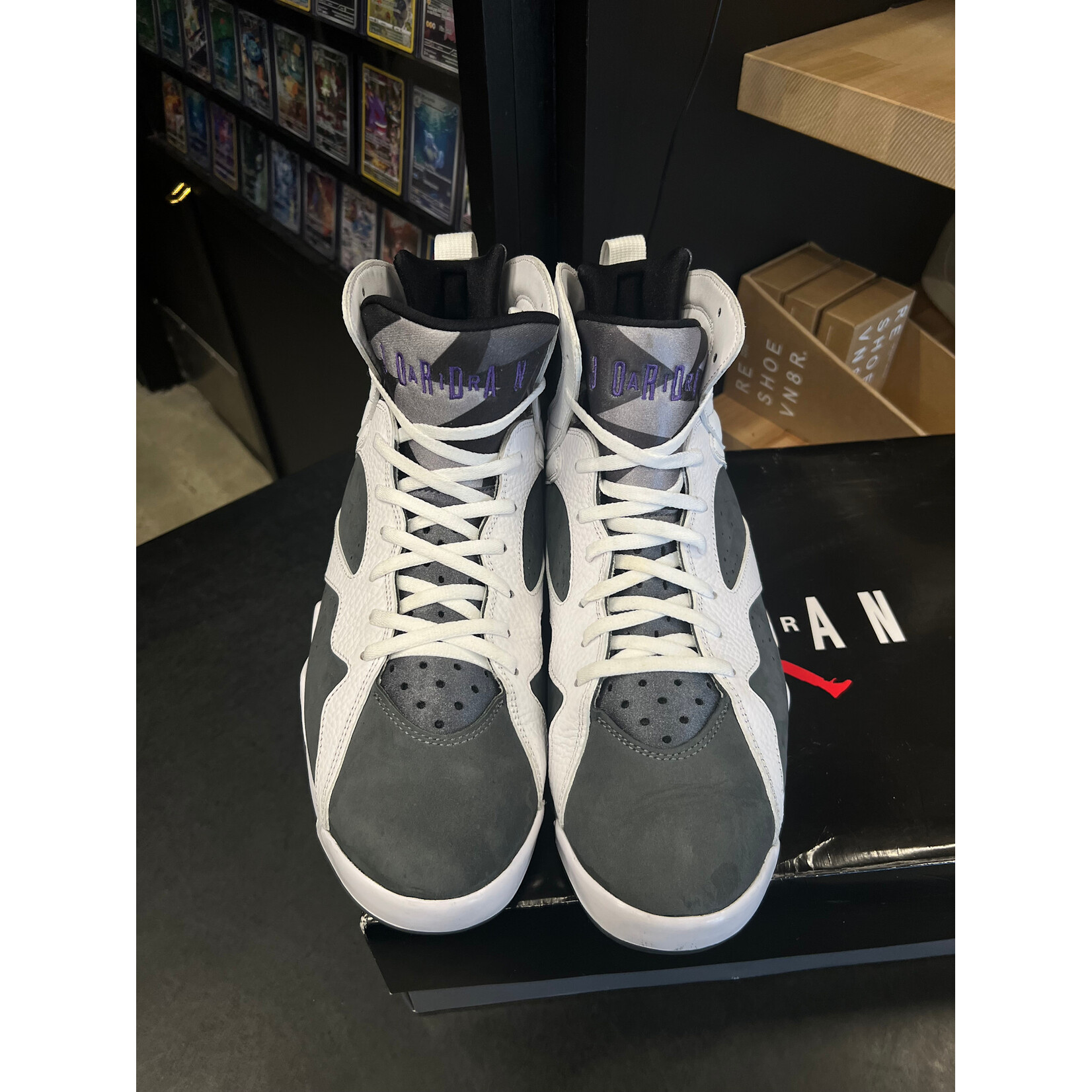 Jordan Jordan 7 Retro Flint (2021) Size 13, PREOWNED
