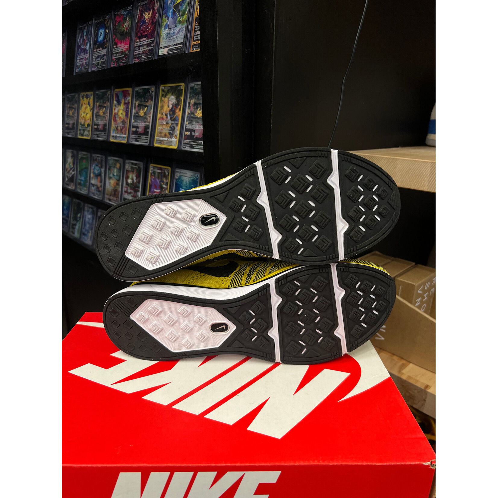 Nike Nike Flyknit Trainer Bright Citron Size 10.5, PREOWNED