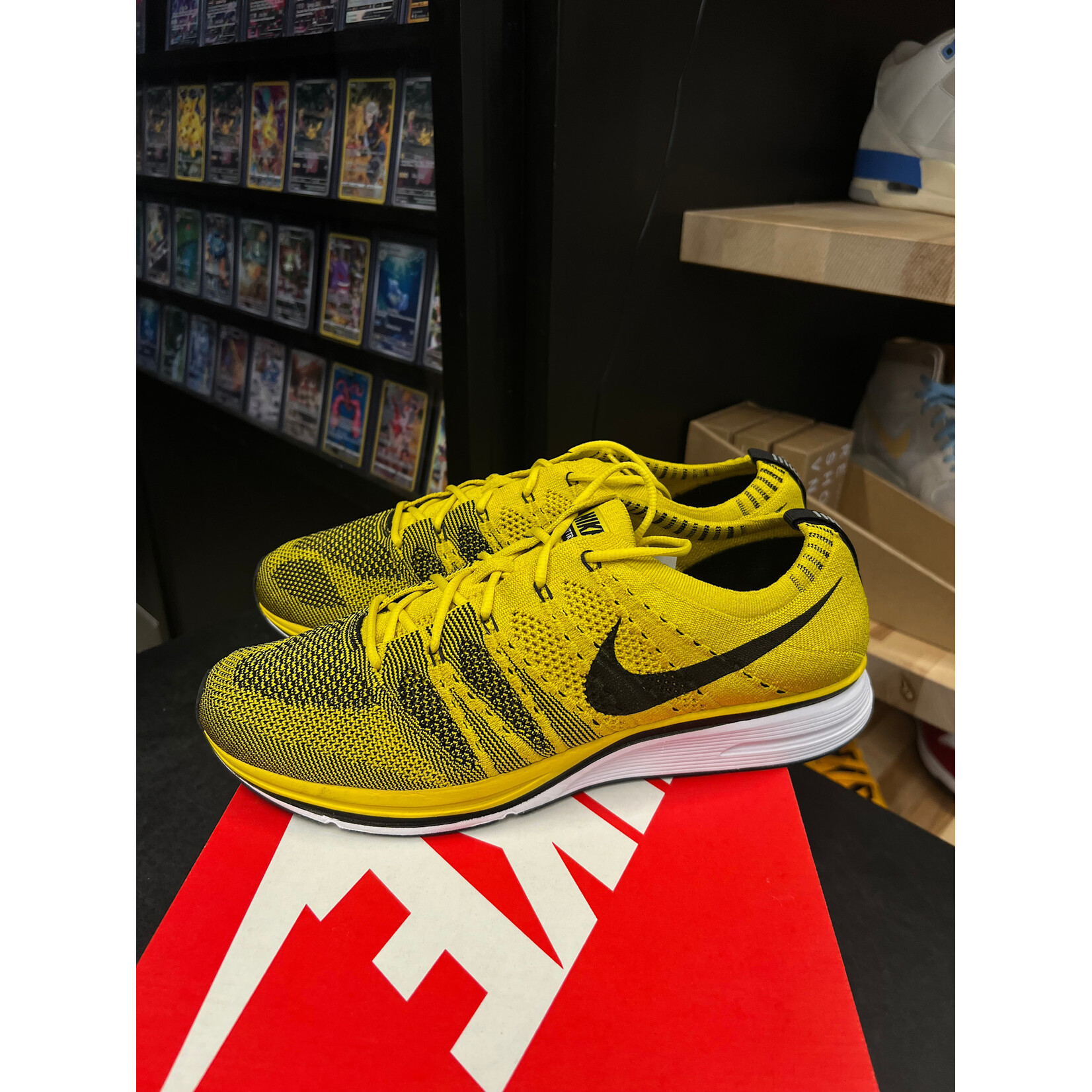Nike Nike Flyknit Trainer Bright Citron Size 10.5, PREOWNED