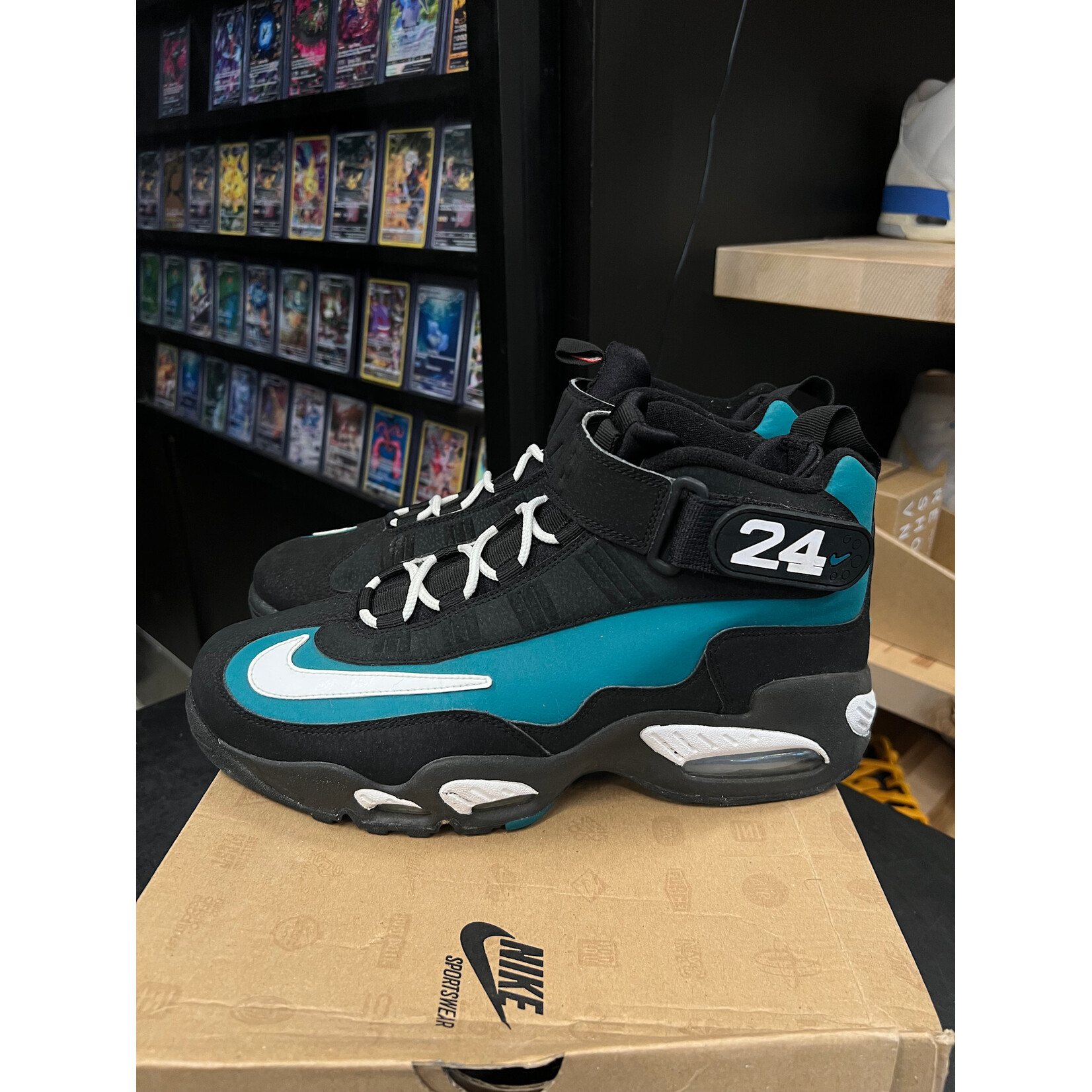Nike Nike Air Griffey Max 1 Freshwater (2011) Size 10, PREOWNED