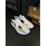 Nike Nike Kyrie 5 Low White Wolf Grey Black Size 8.5, PREOWNED (TRIED ON)