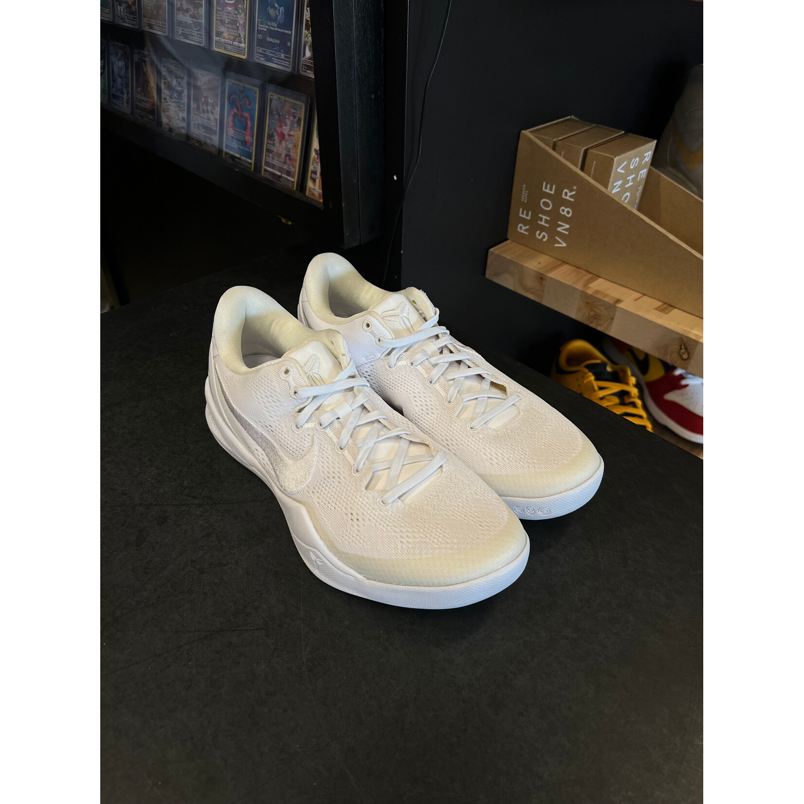 Nike Nike Kobe 8 Protro Halo Size 8.5, PREOWNED WORN ONCE YELLOWING