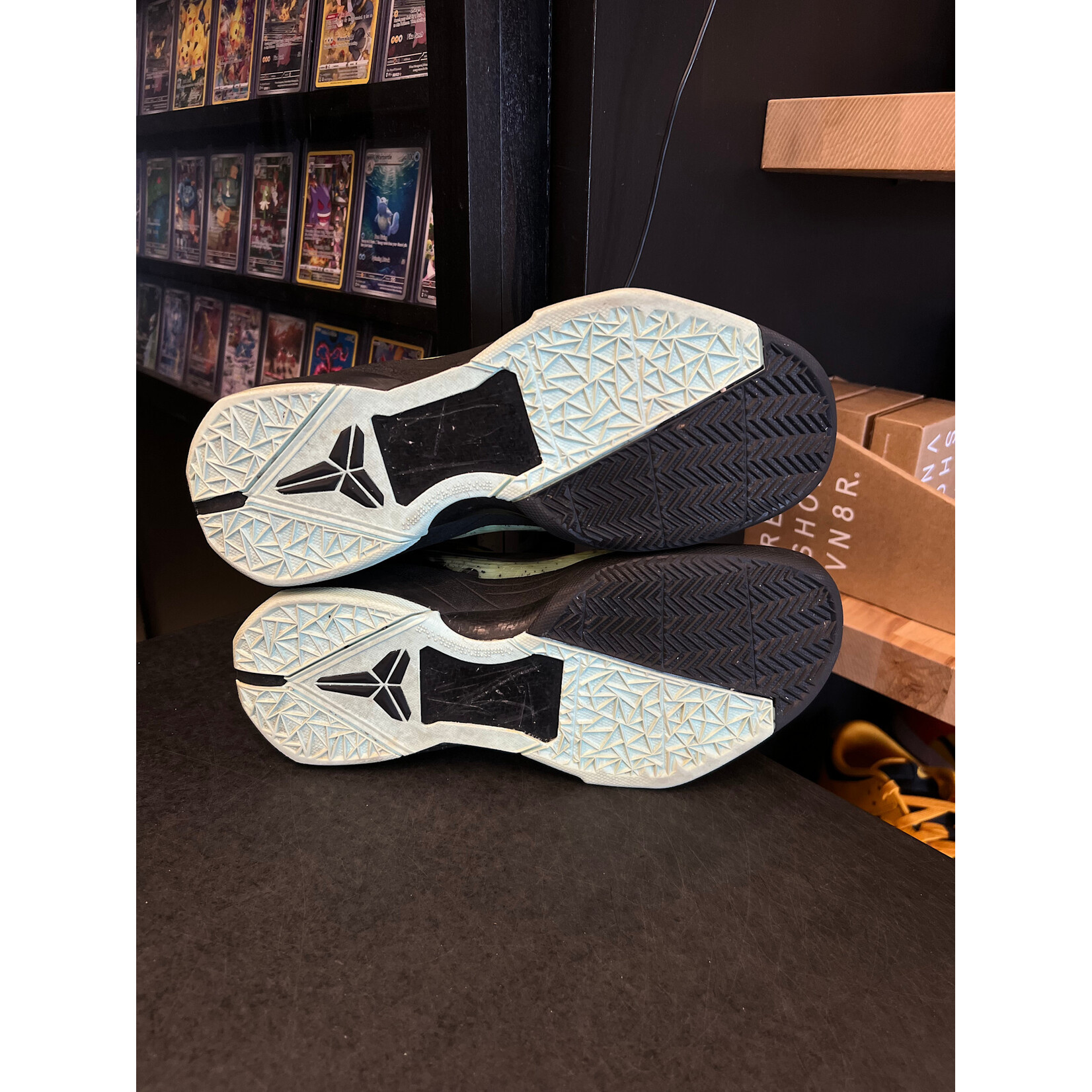 Nike Nike Kobe 7 Poison Dart Frog (Mint) Size 8.5, PREOWNED