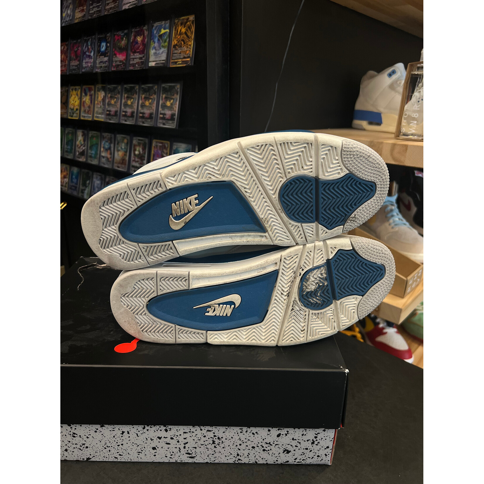 Jordan Jordan 4 Retro Military Blue (2024) Size 10.5, PREOWNED