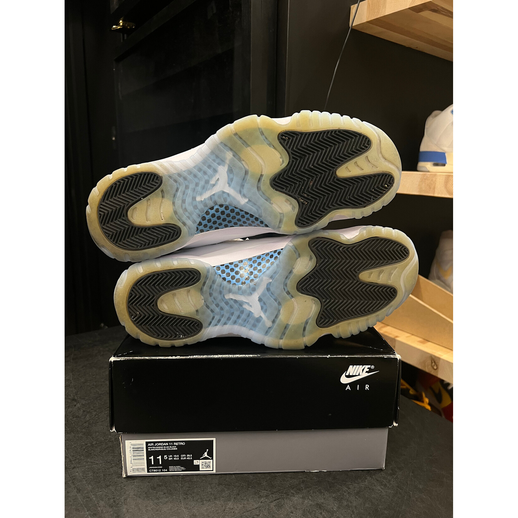 Jordan Jordan 11 Retro Legend Blue (2024) Size 11.5, PREOWNED