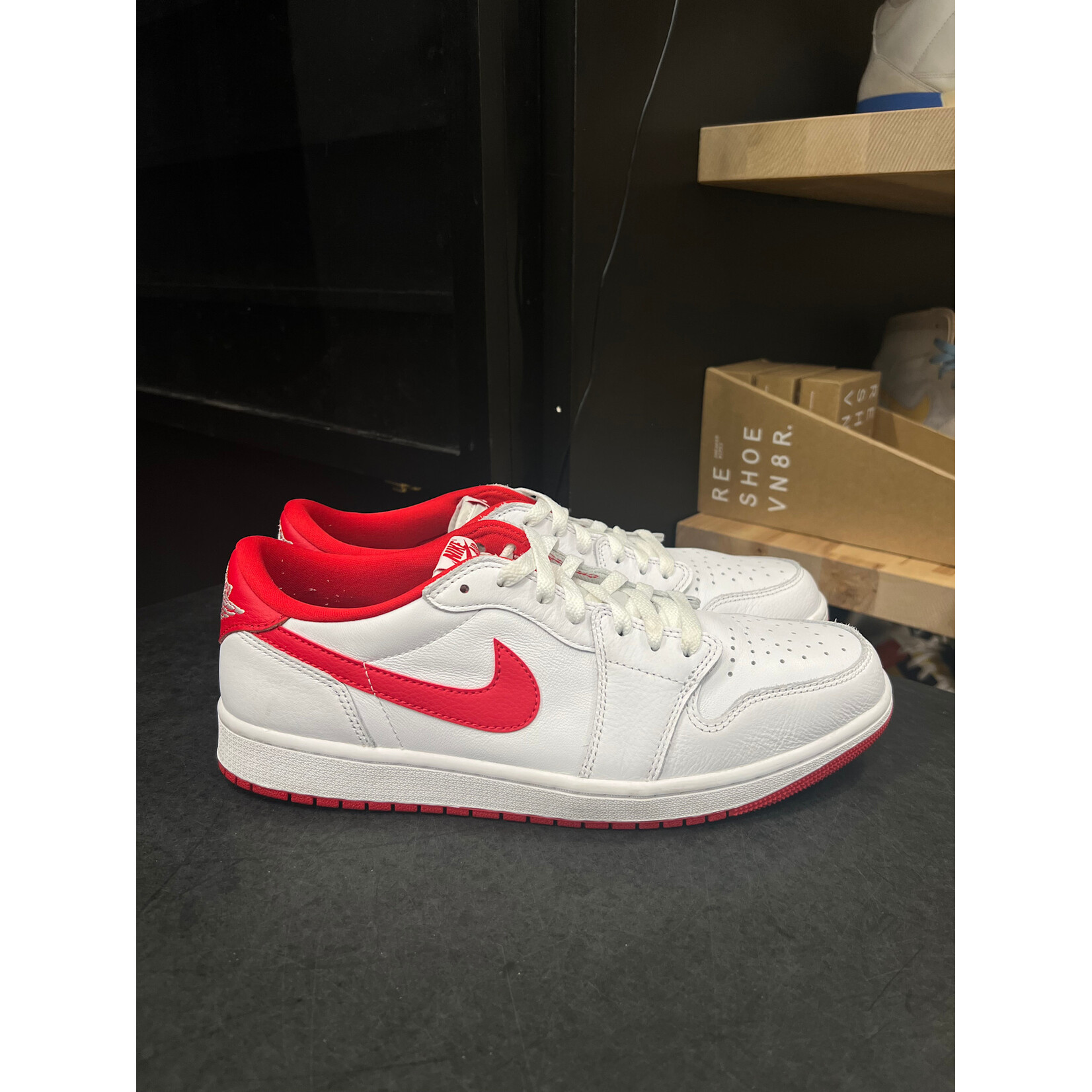 Jordan Jordan 1 Retro Low OG University Red Size 11, PREOWNED