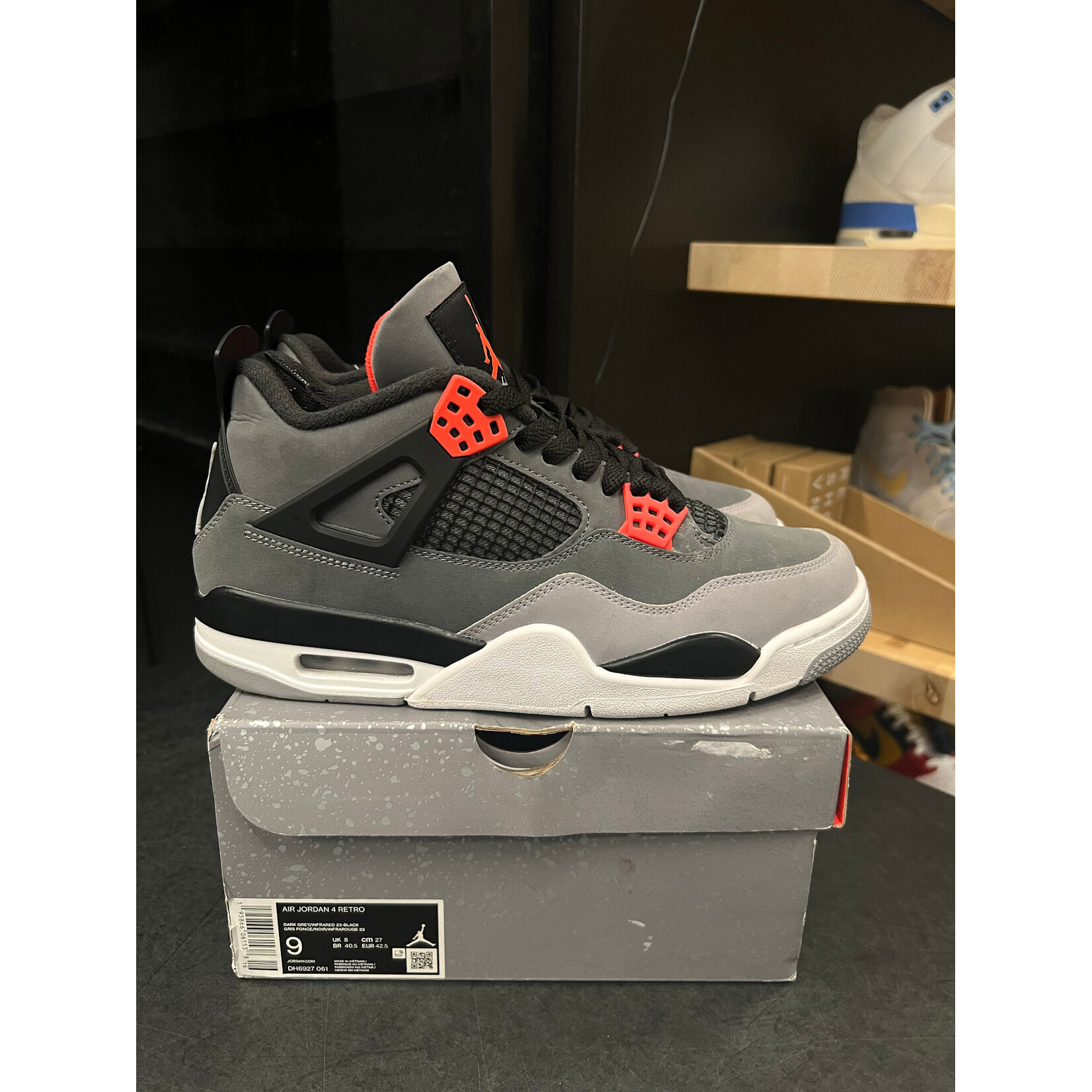 Jordan Jordan 4 Retro Infrared Size 9, PREOWNED