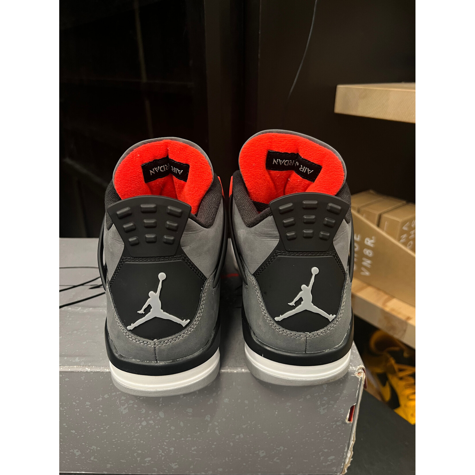 Jordan Jordan 4 Retro Infrared Size 9, PREOWNED