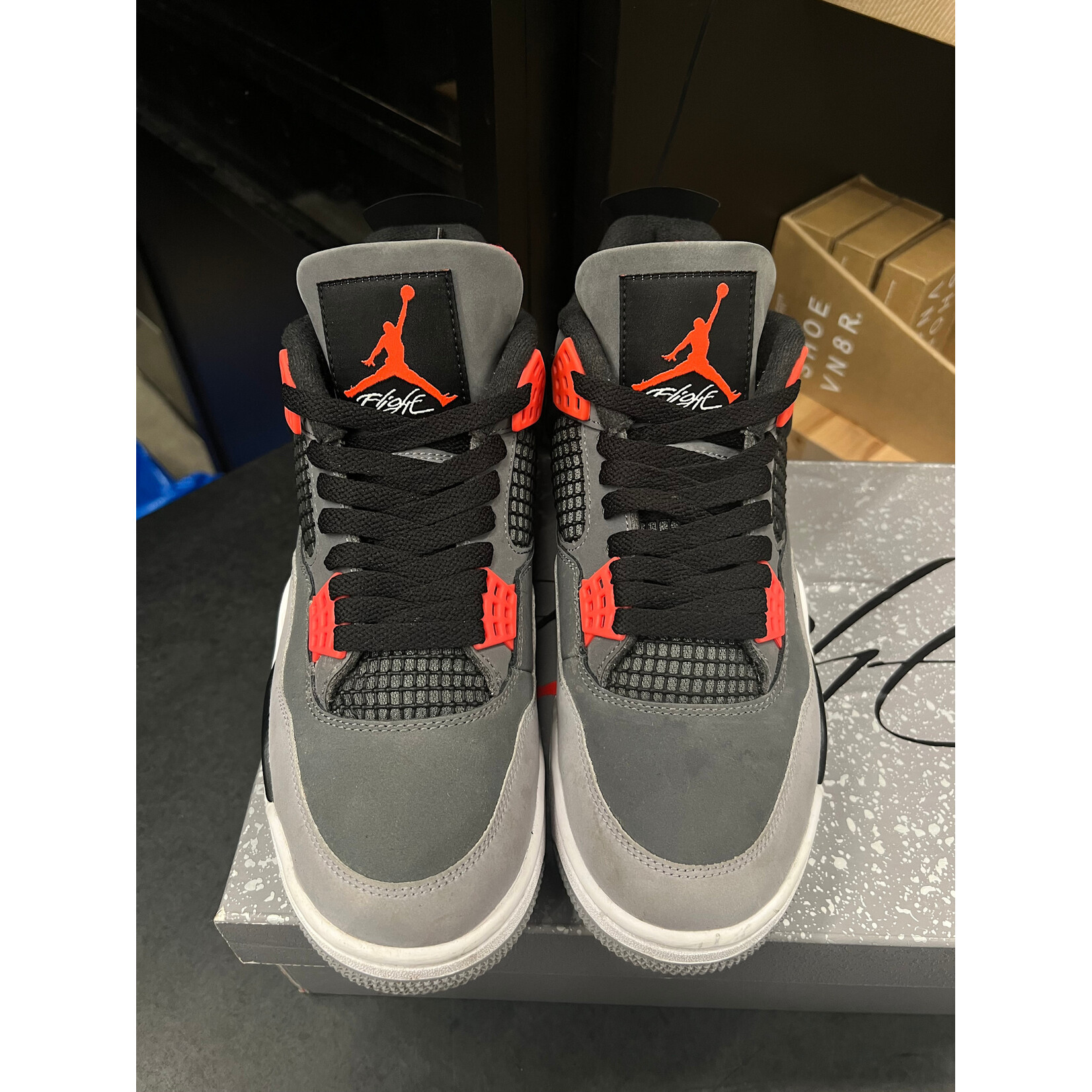 Jordan Jordan 4 Retro Infrared Size 9, PREOWNED
