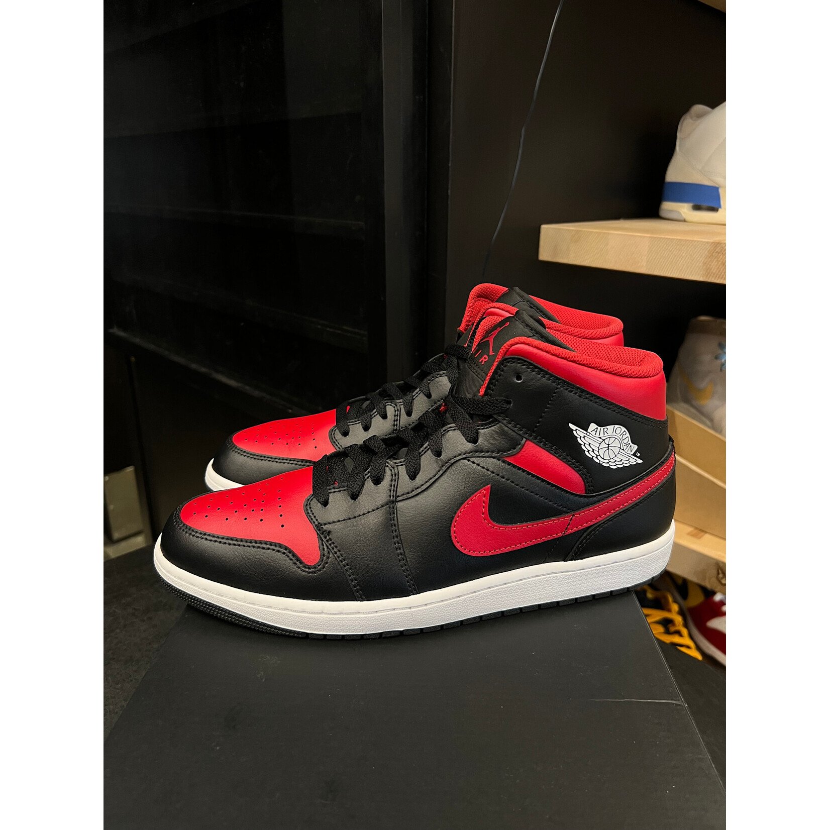 Jordan Jordan 1 Mid Bred Twist Size 12, PREOWNED