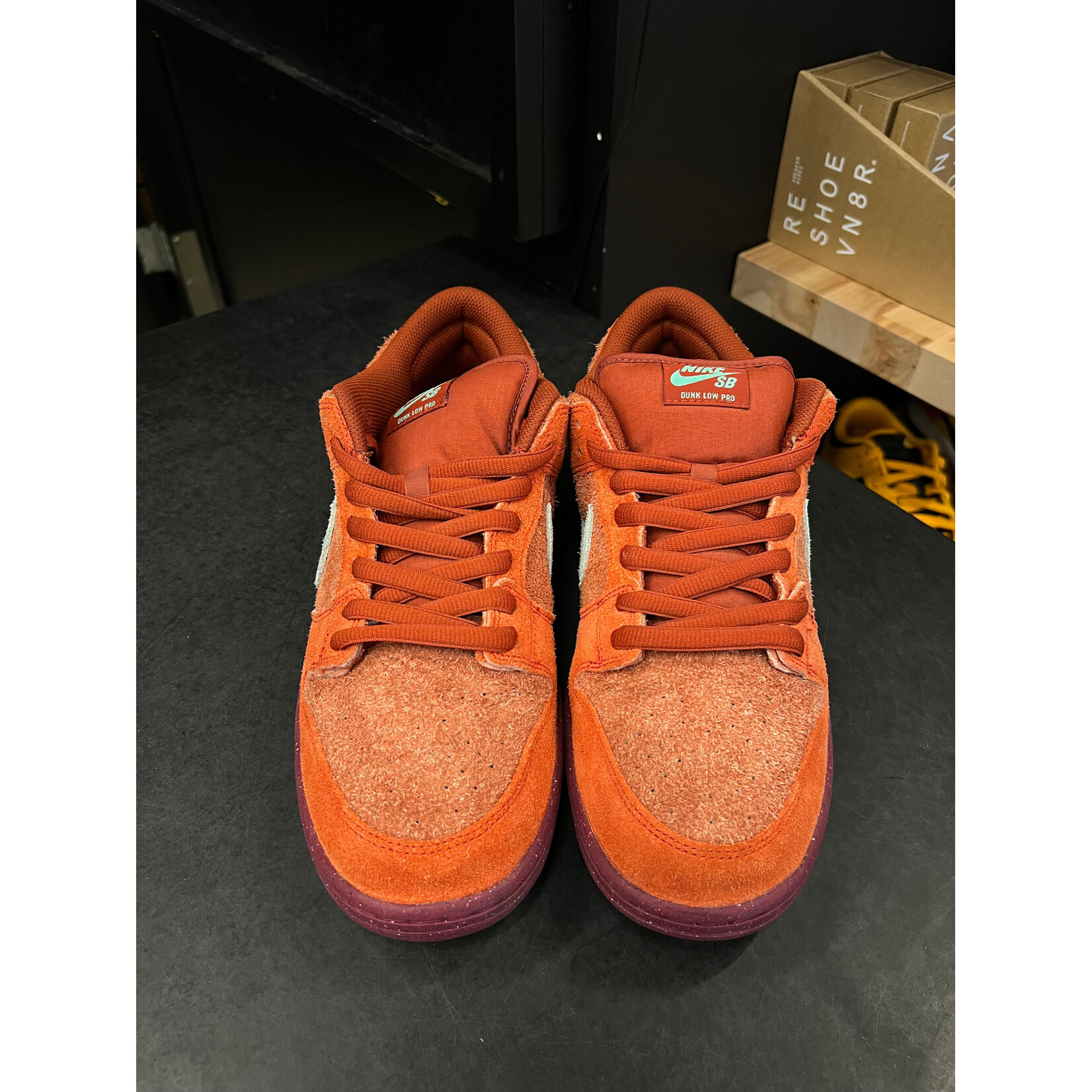 Nike Nike SB Dunk Low Mystic Red Rosewood Size 11, PREOWNED
