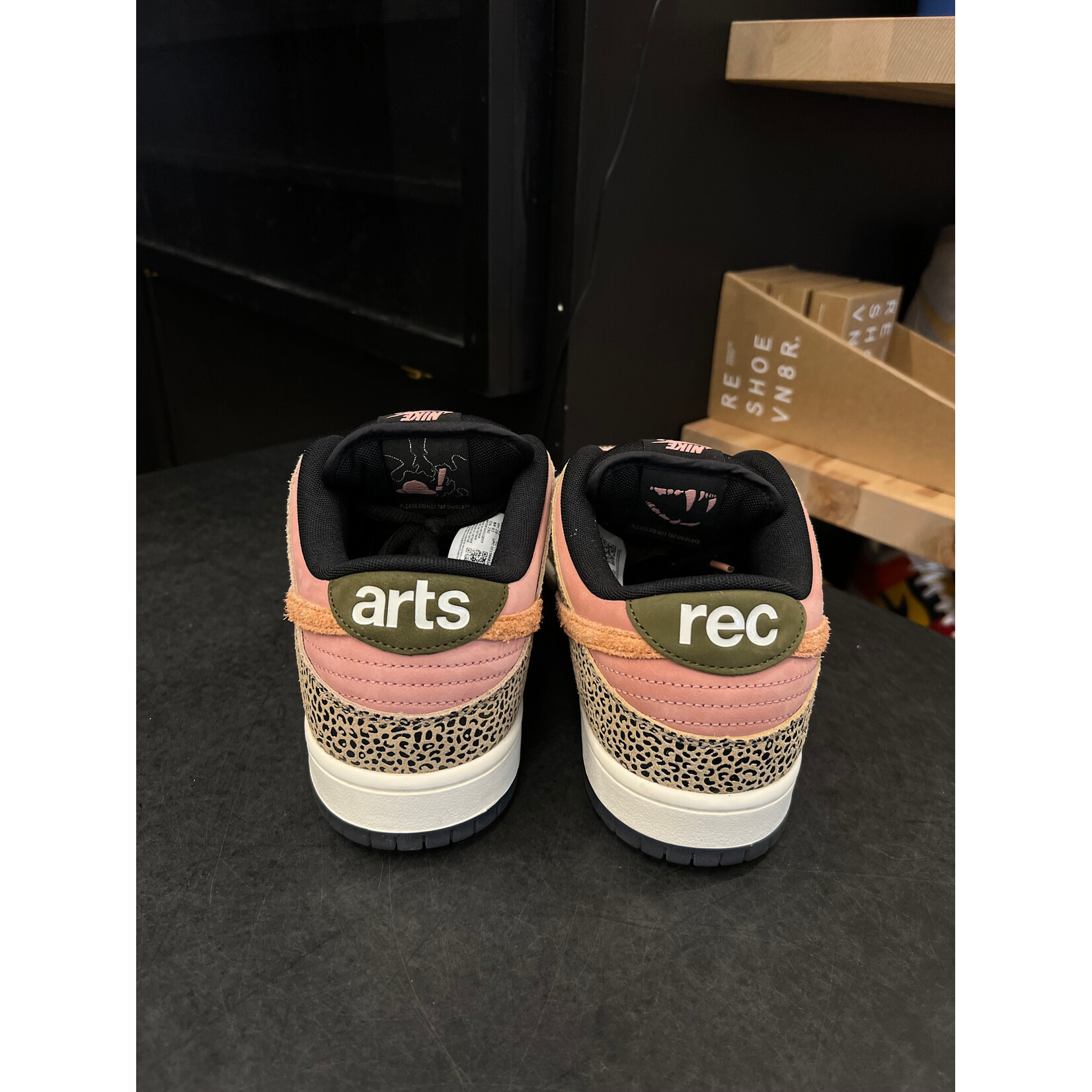 Nike Nike SB Dunk Low Arts-Rec Size 11, PREOWNED