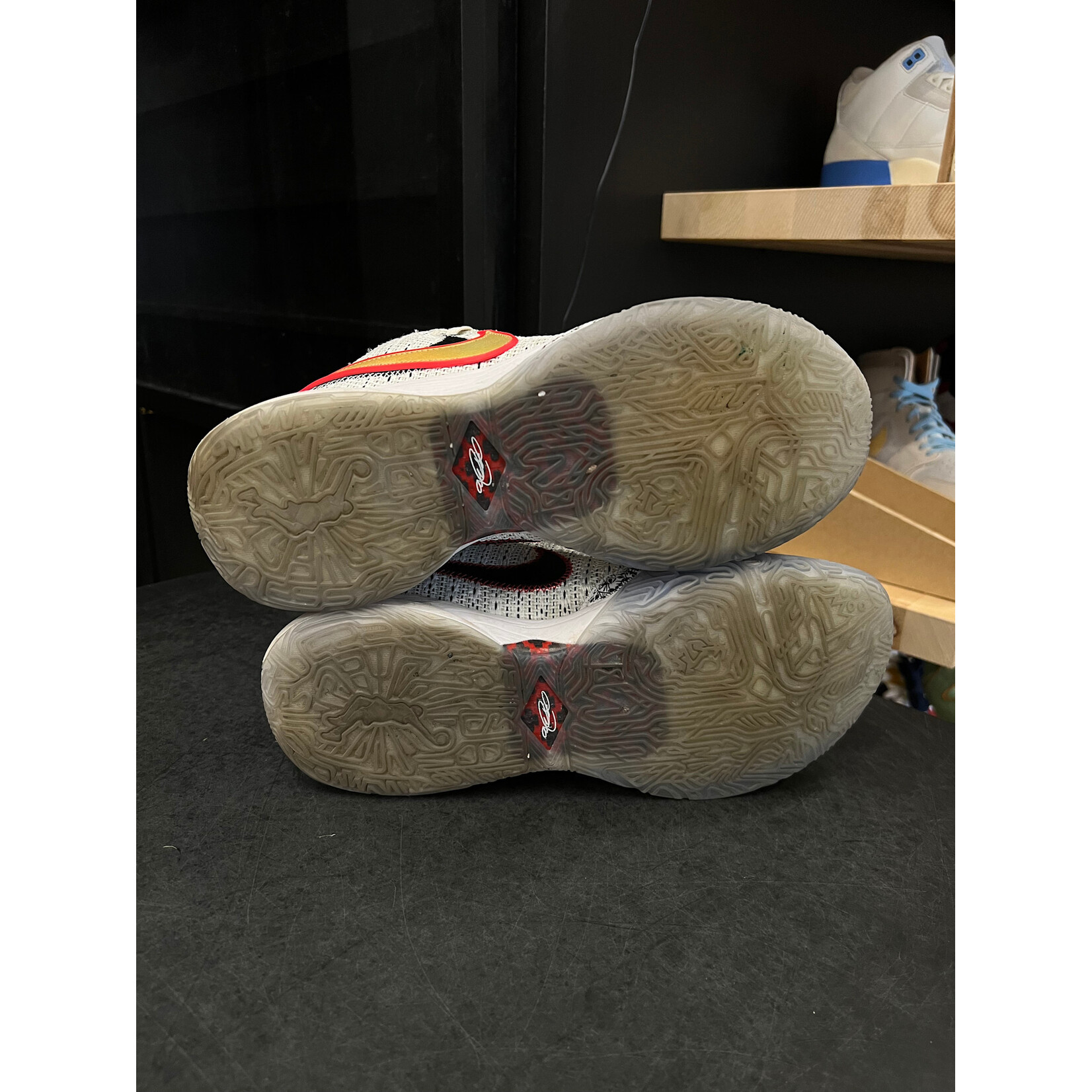 Nike Nike LeBron 20 The Debut Size 11, PREOWNED