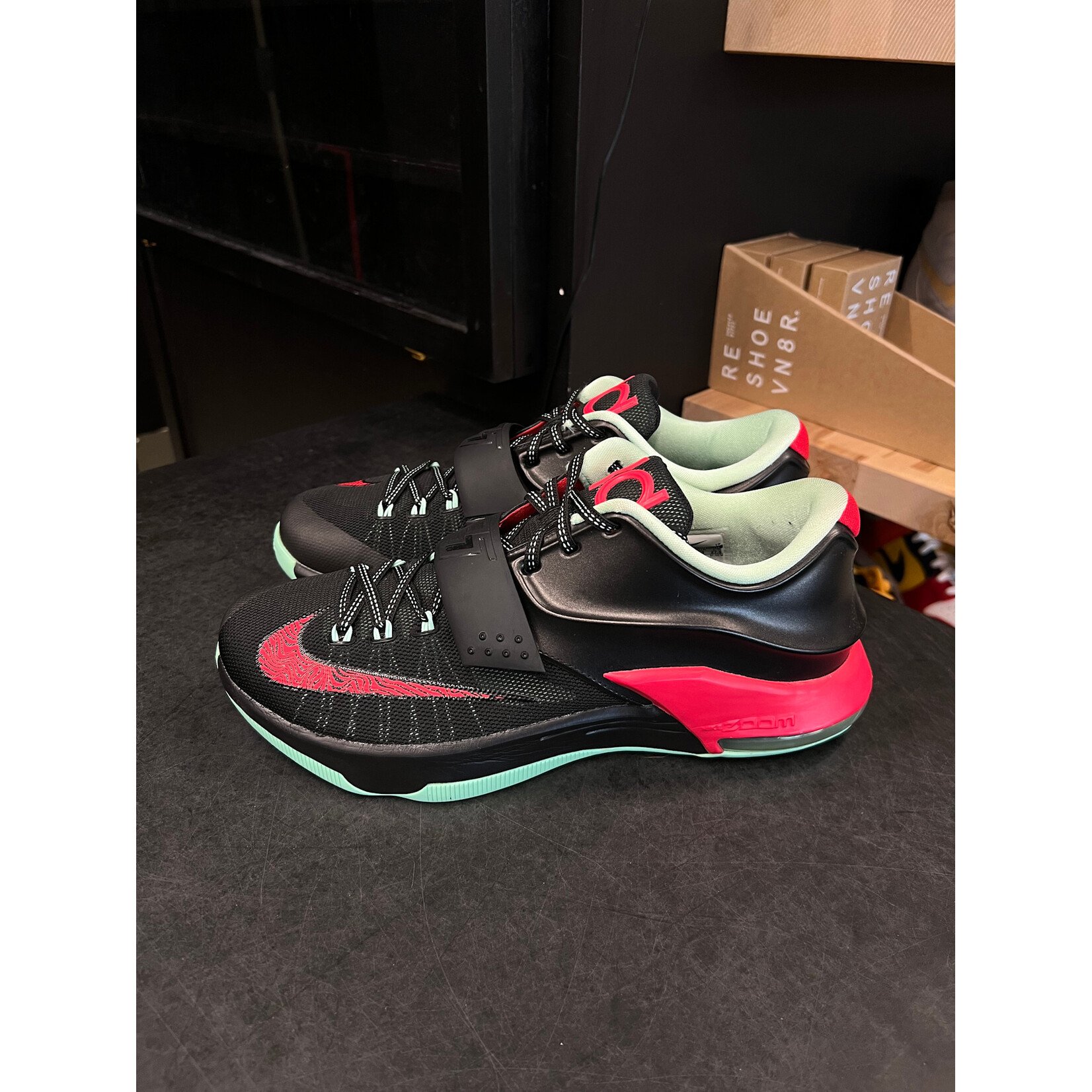Nike Nike KD 7 Good Apples Size 9.5, PREOWNED