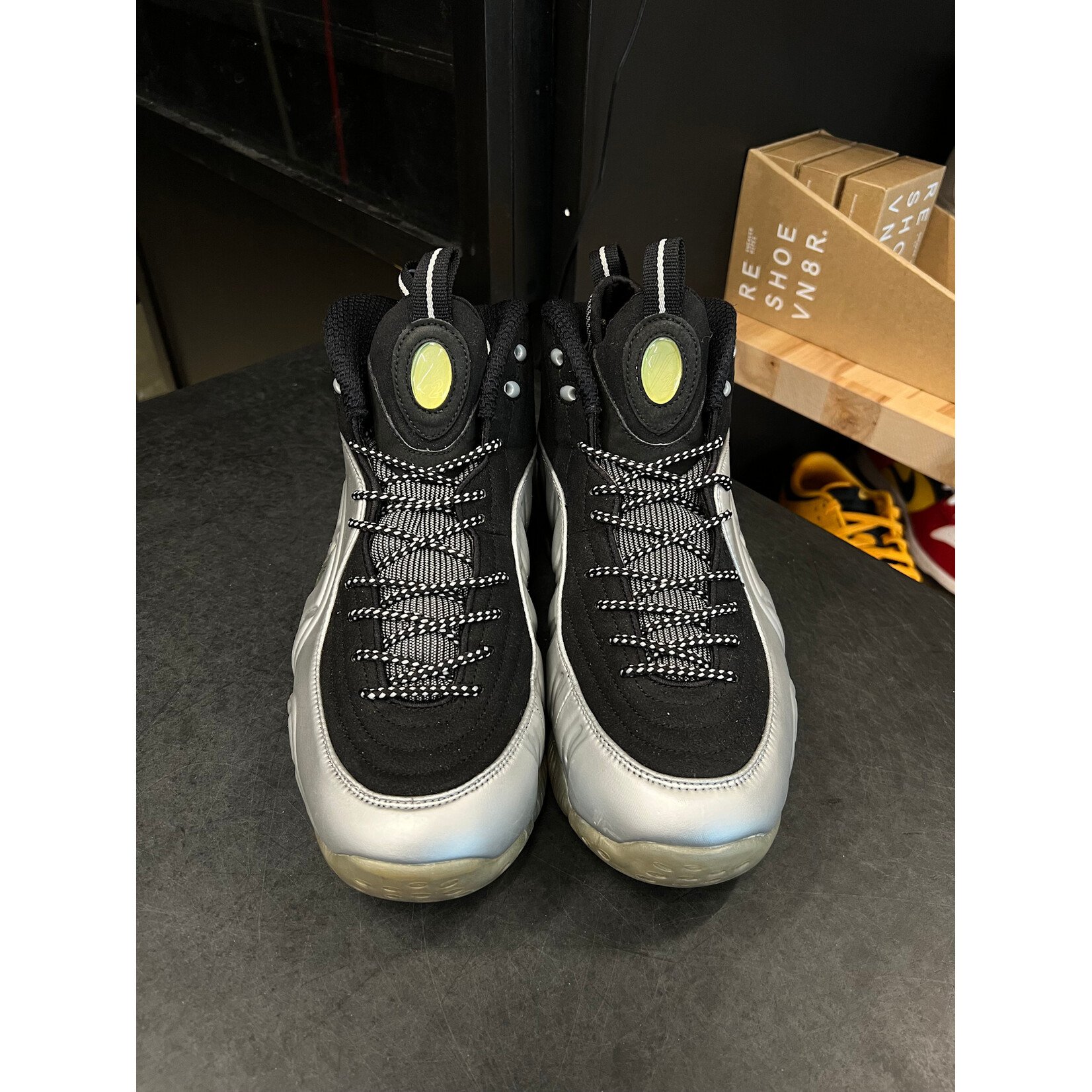 Nike Nike Air 1/2 Cent Silver Size 9, PREOWNED