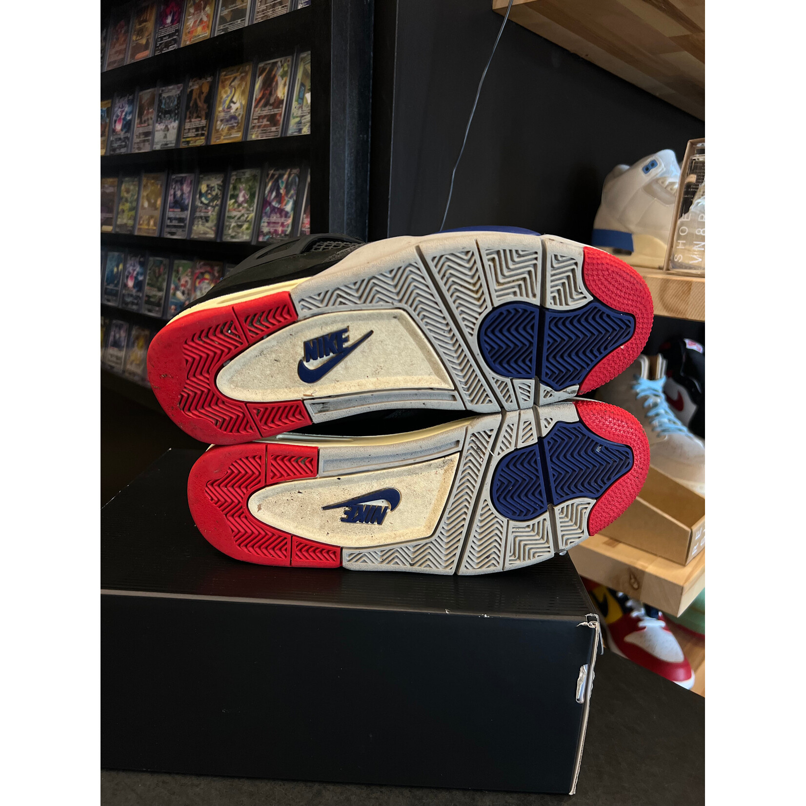 Jordan Jordan 4 Retro Rare Air (White Lettering) Size 9, PREOWNED