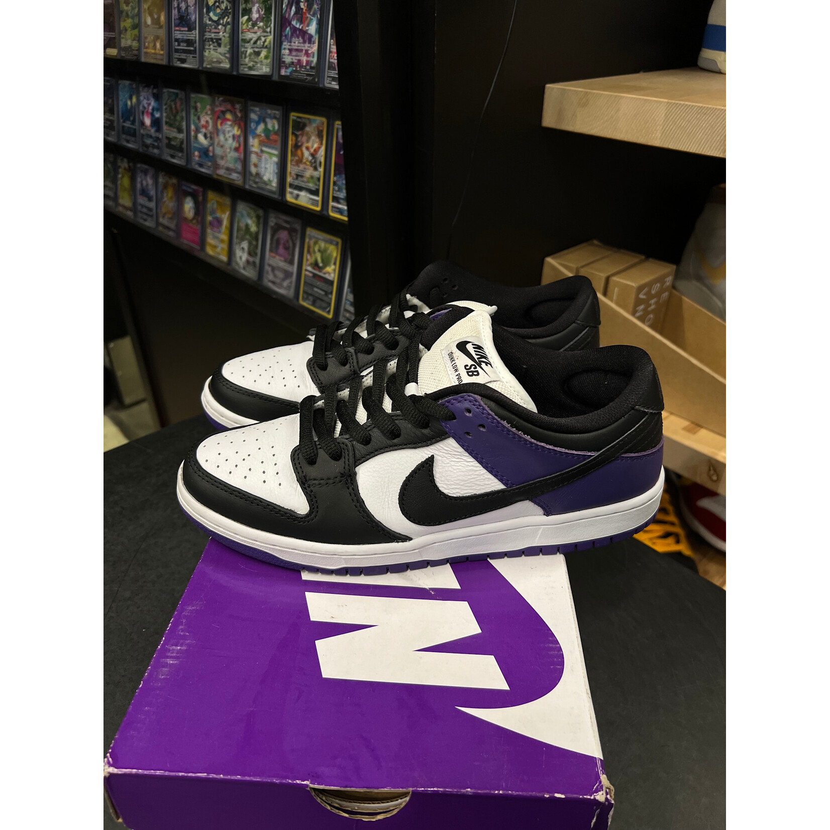 Nike Nike SB Dunk Low Court Purple Size 9, PREOWNED