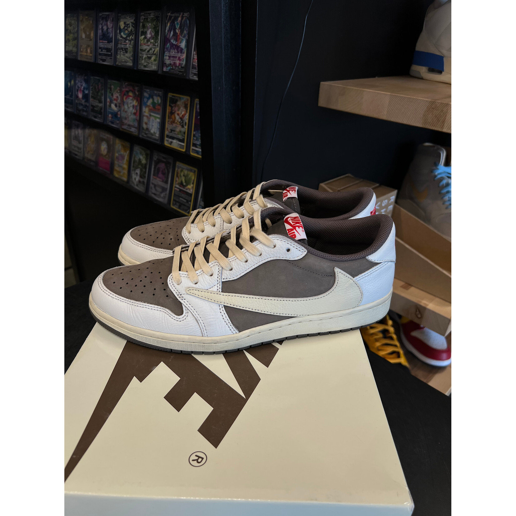 Jordan Jordan 1 Retro Low OG SP Travis Scott Reverse Mocha Size 11, PREOWNED