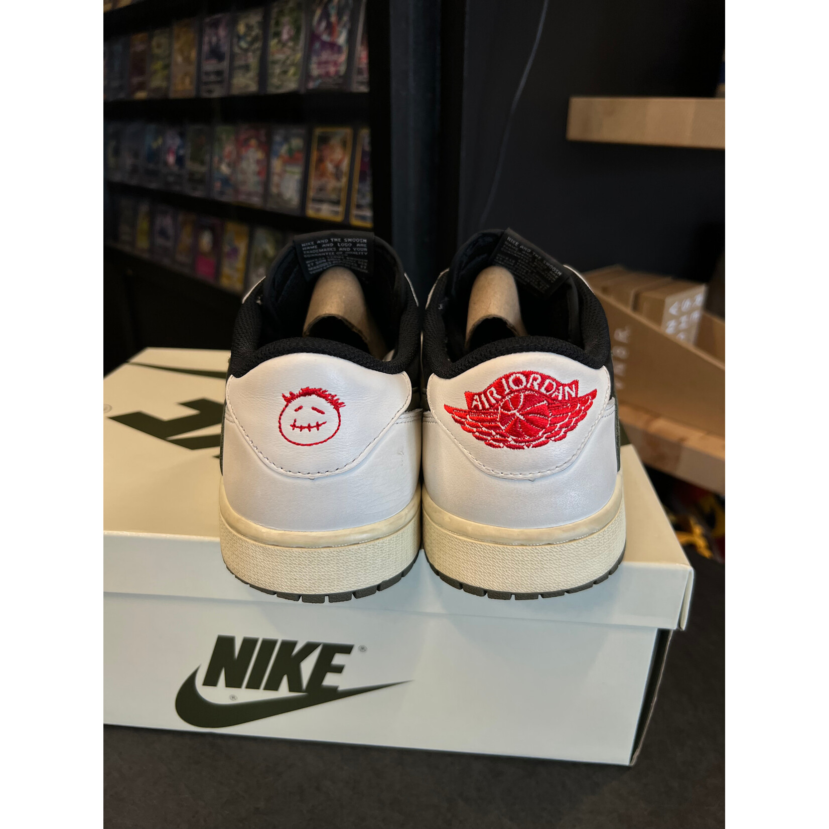 Jordan Jordan 1 Retro Low OG SP Travis Scott Olive (Women's) Size 12.5W, PREOWNED